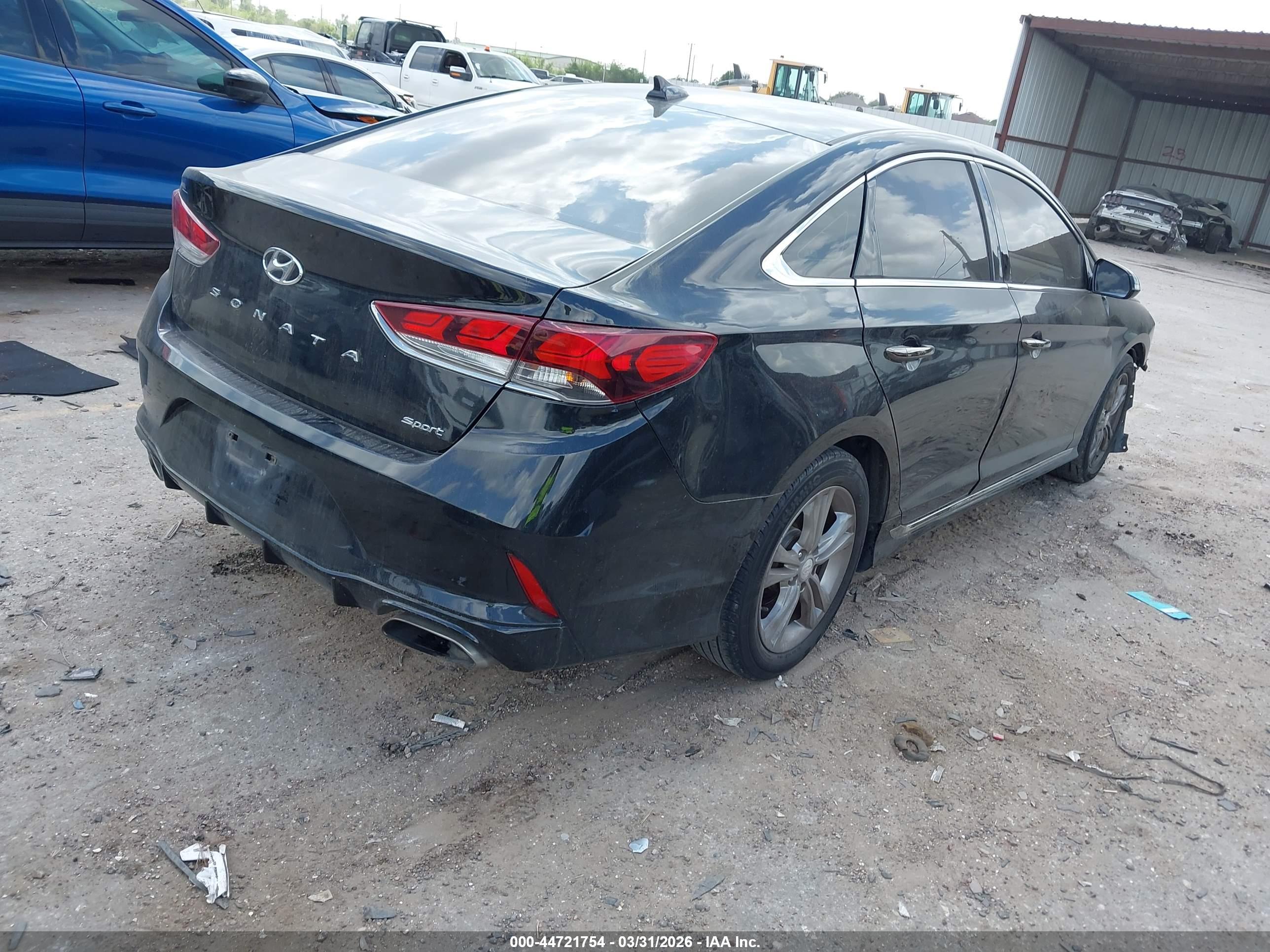 HYUNDAI SONATA image 4