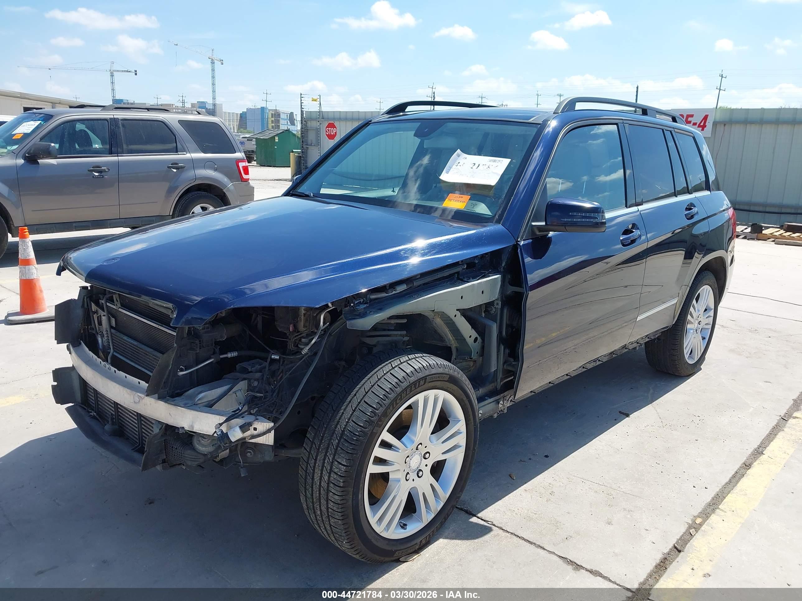 MERCEDES-BENZ GLK image 2