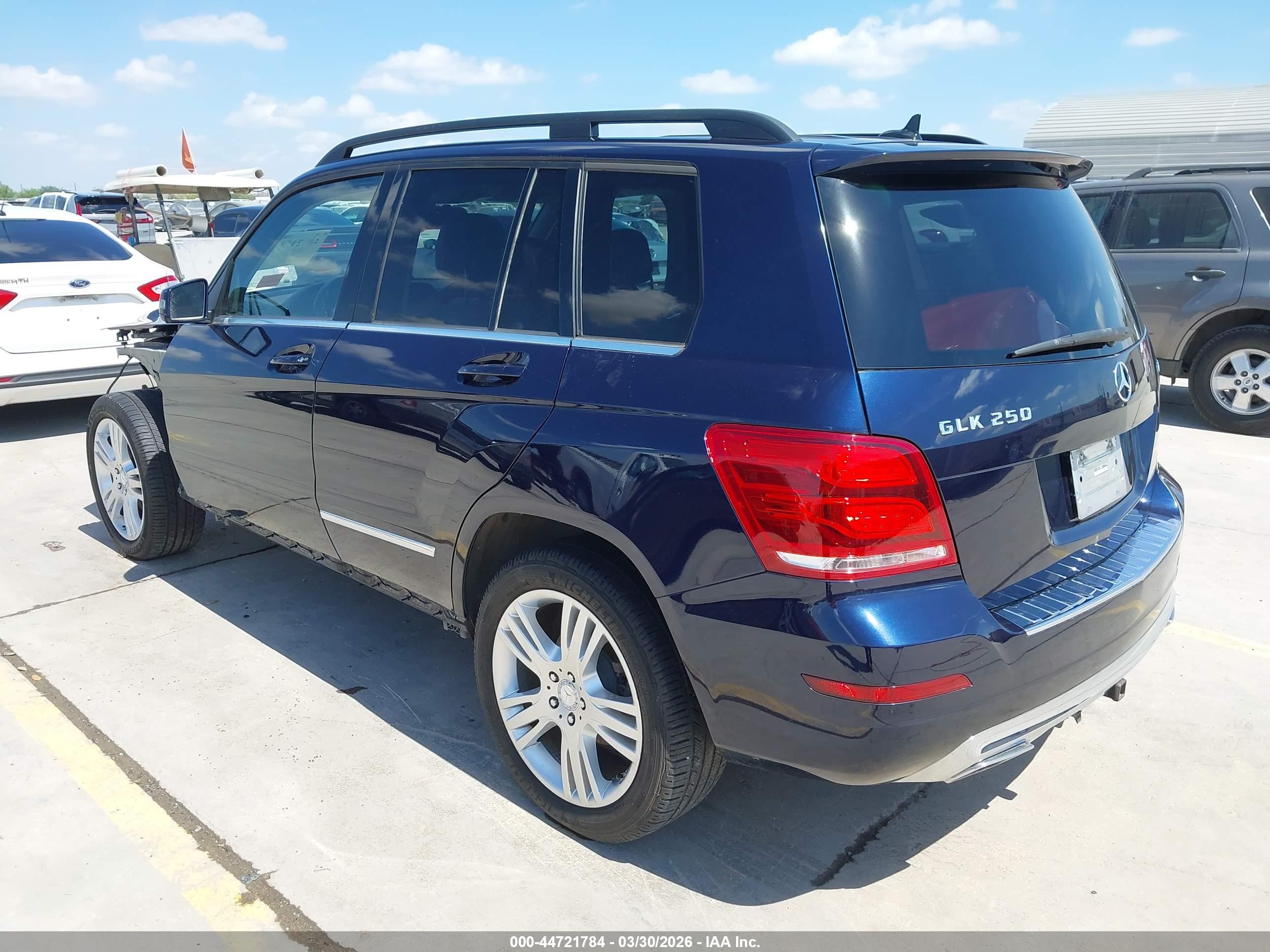 MERCEDES-BENZ GLK image 3