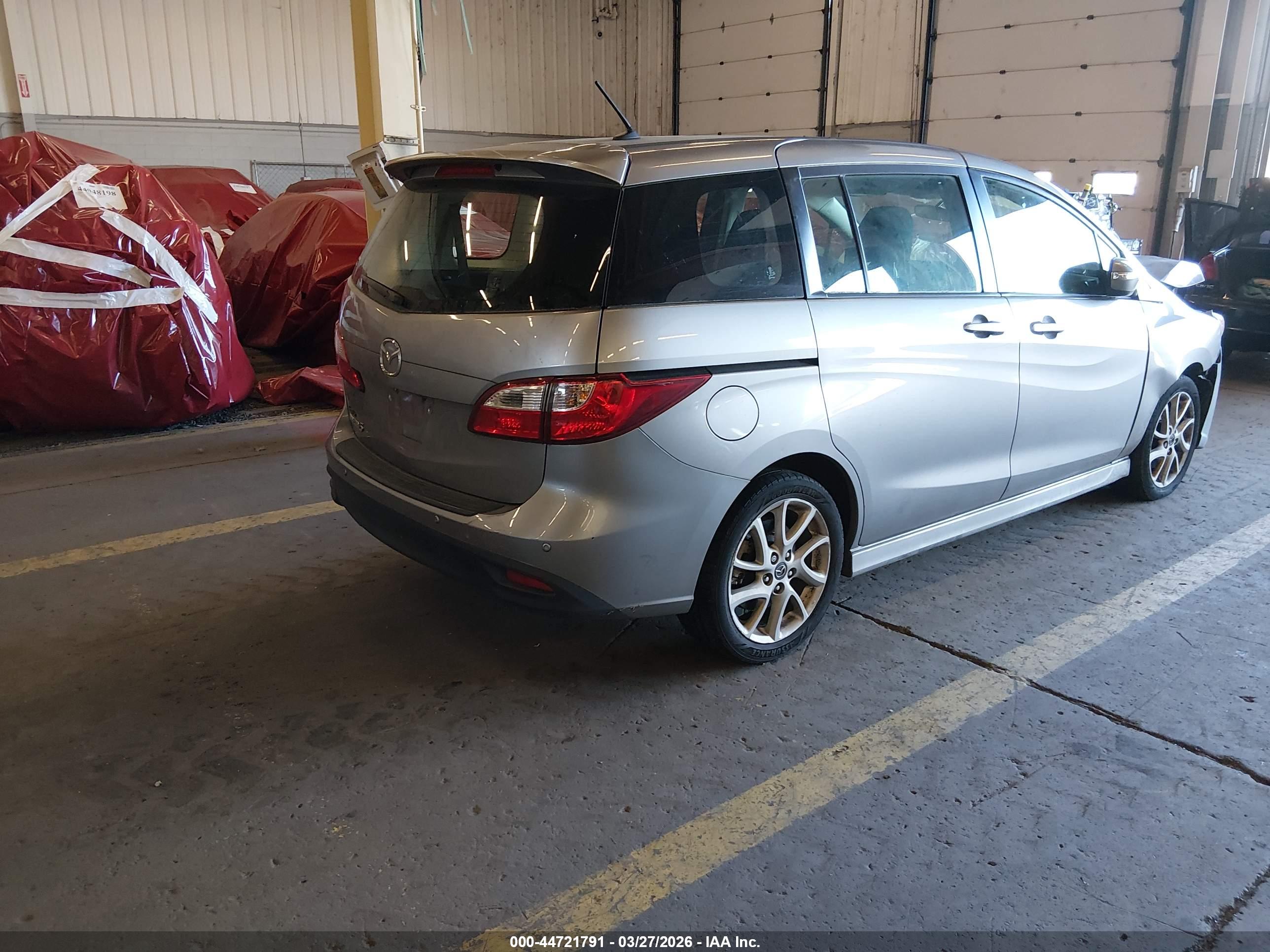 MAZDA MAZDA5 image 4