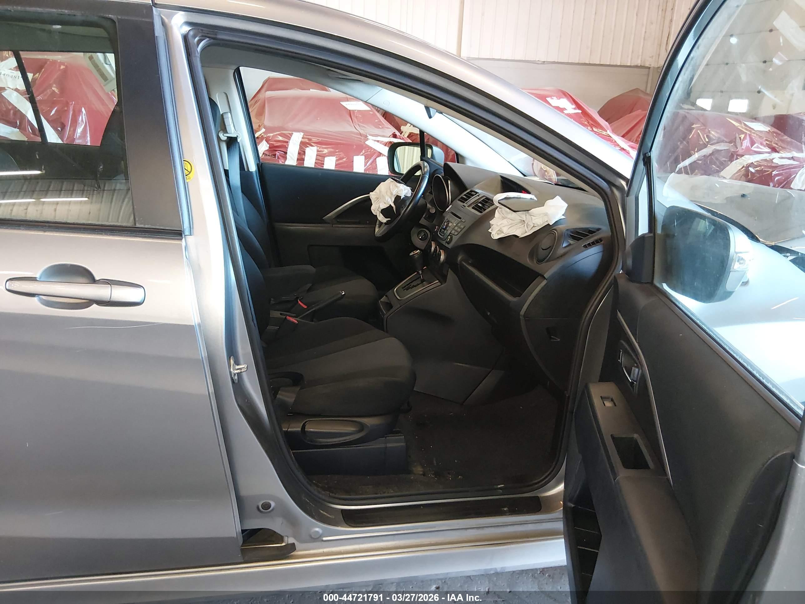 MAZDA MAZDA5 image 5