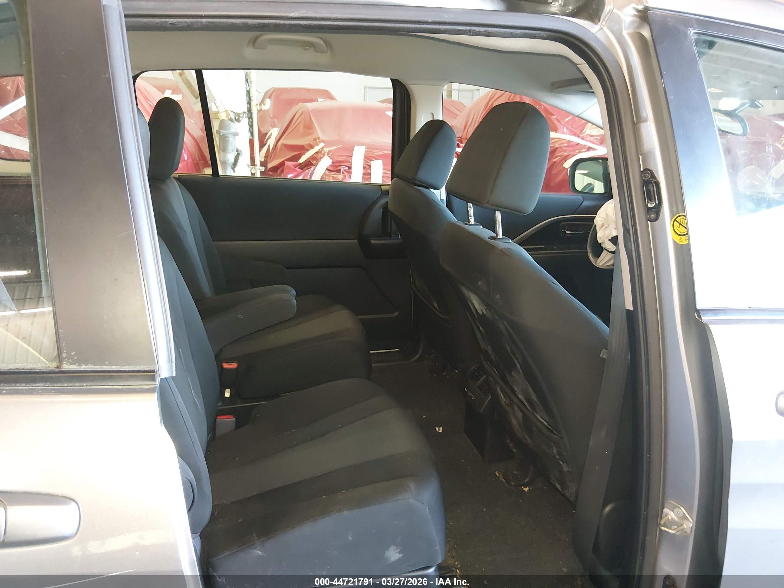 MAZDA MAZDA5 image 8