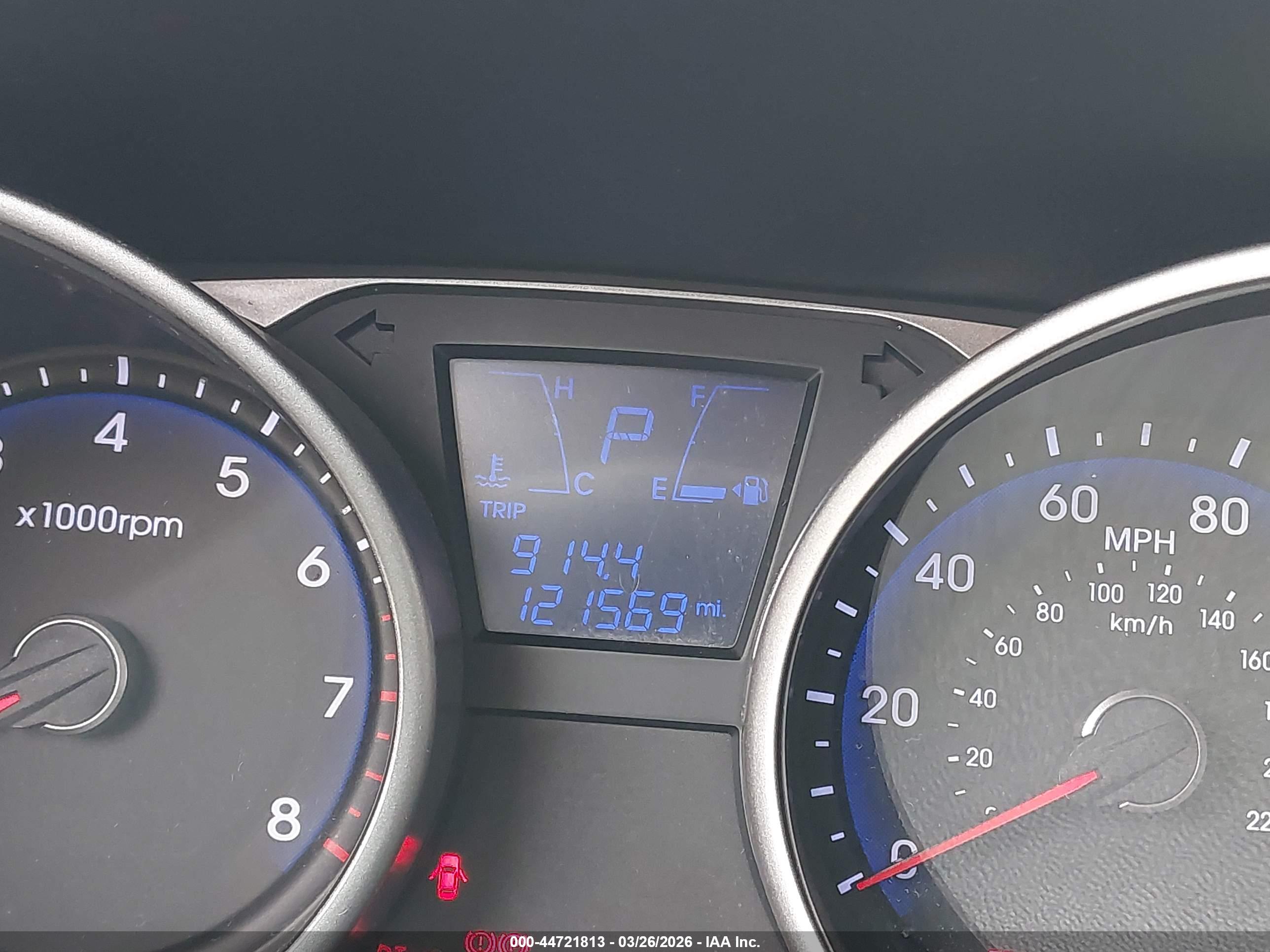 HYUNDAI TUCSON image 7