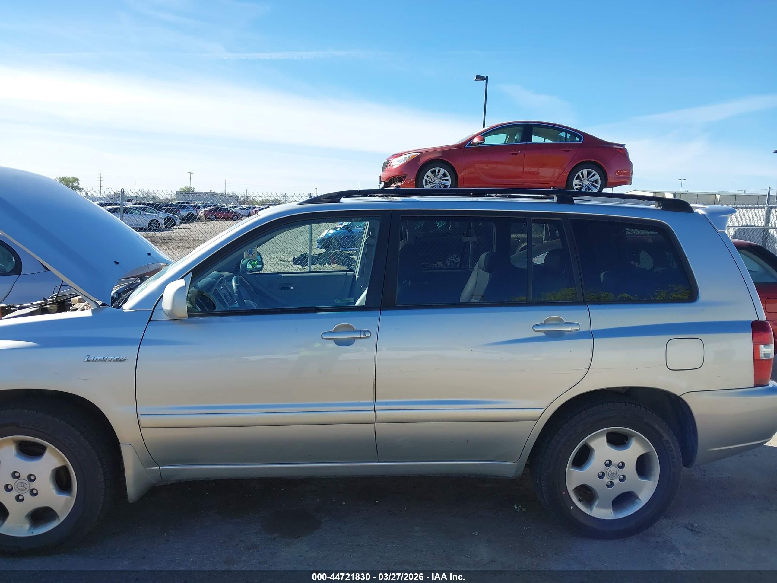 TOYOTA HIGHLANDER image 6