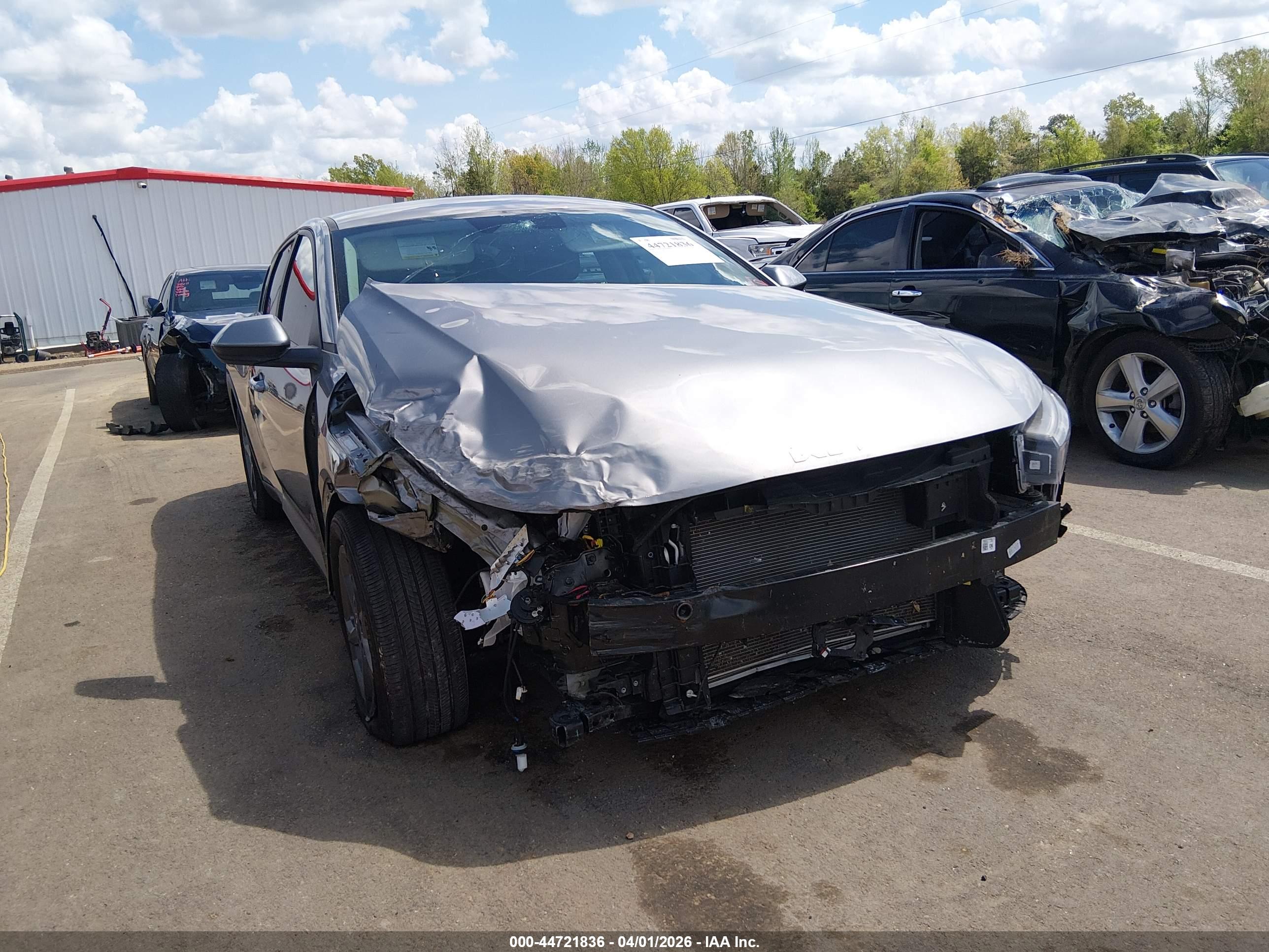 KIA K4 image 6