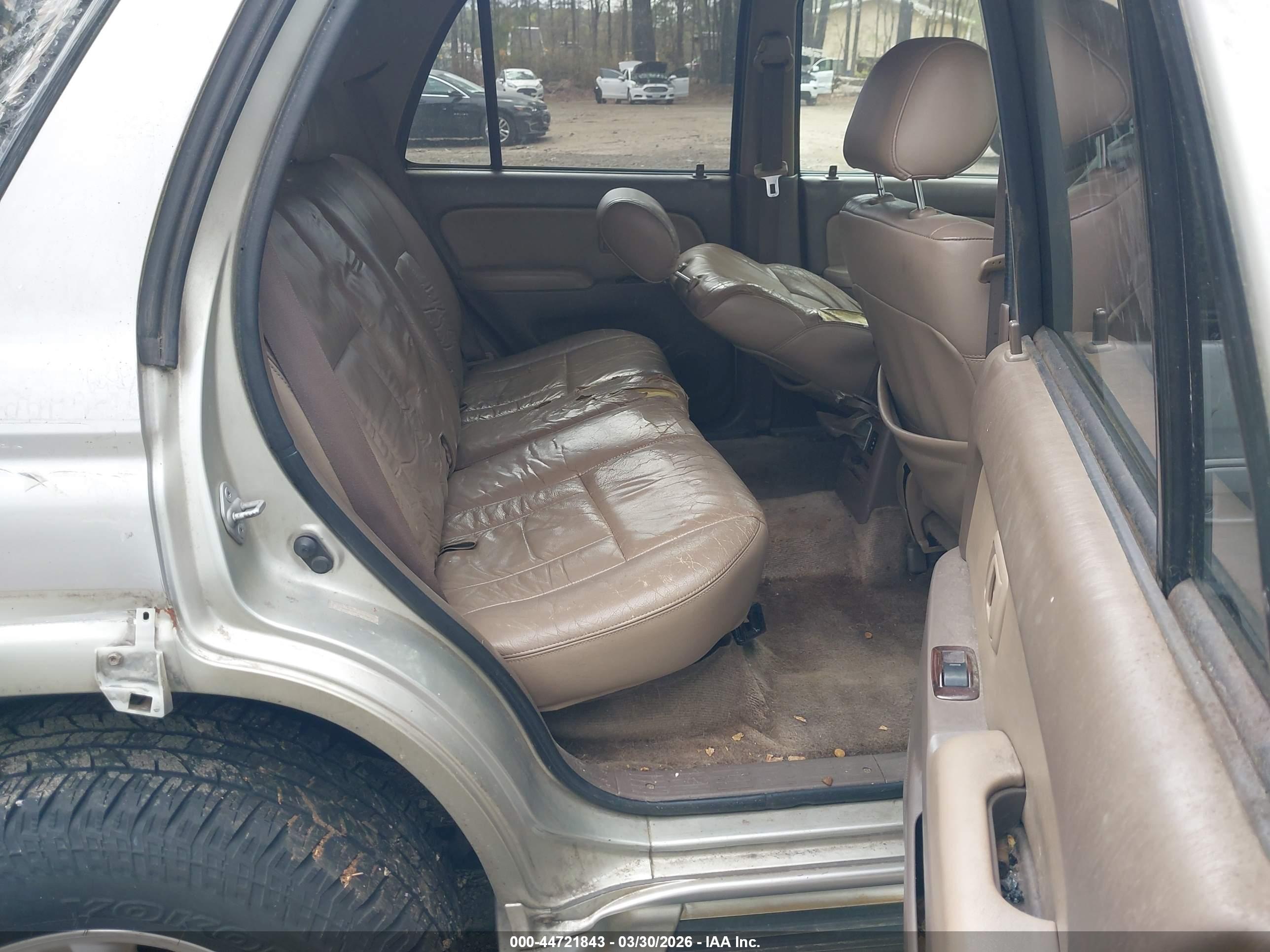 TOYOTA 4RUNNER image 8