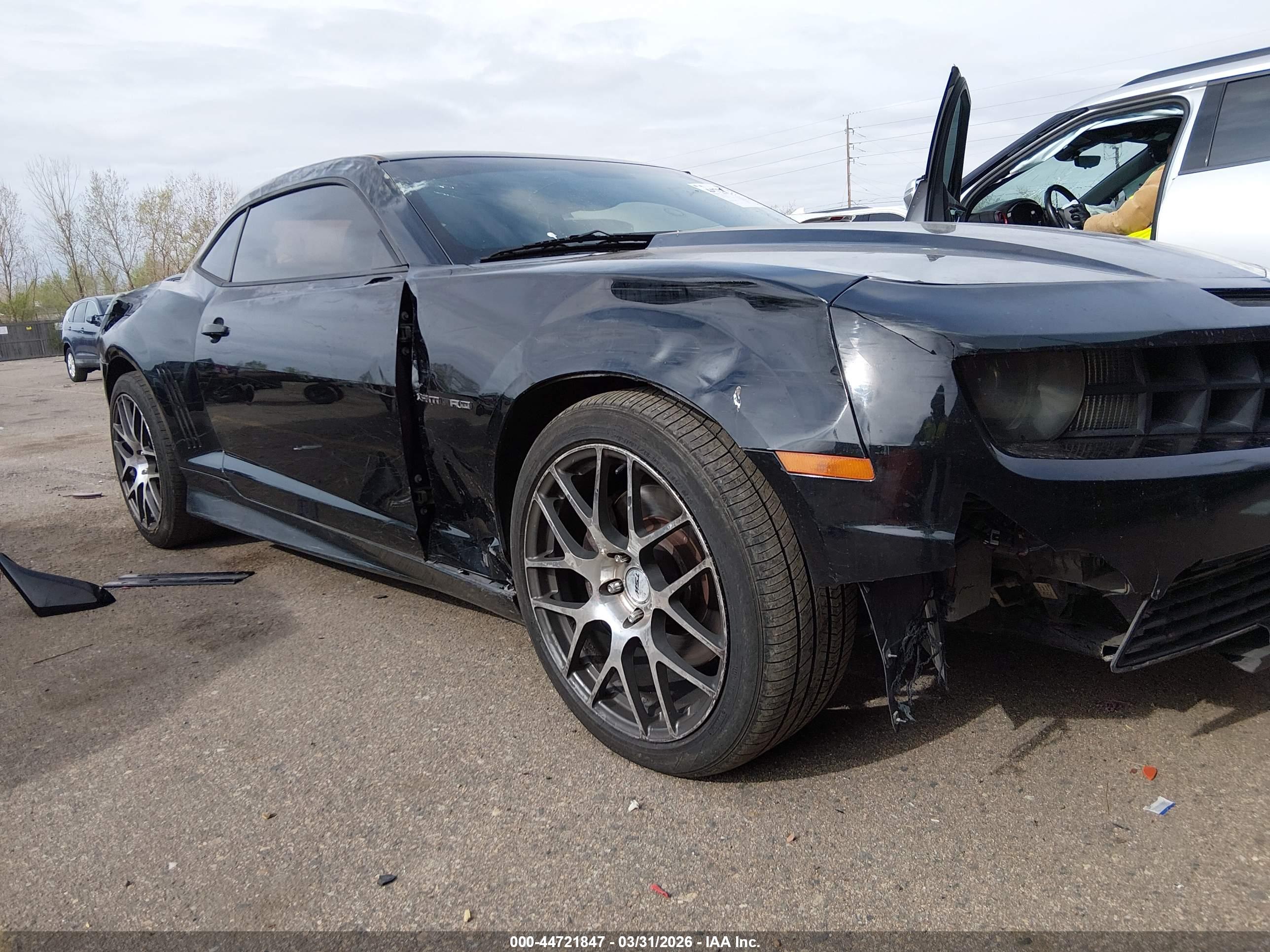 CHEVROLET CAMARO image 6