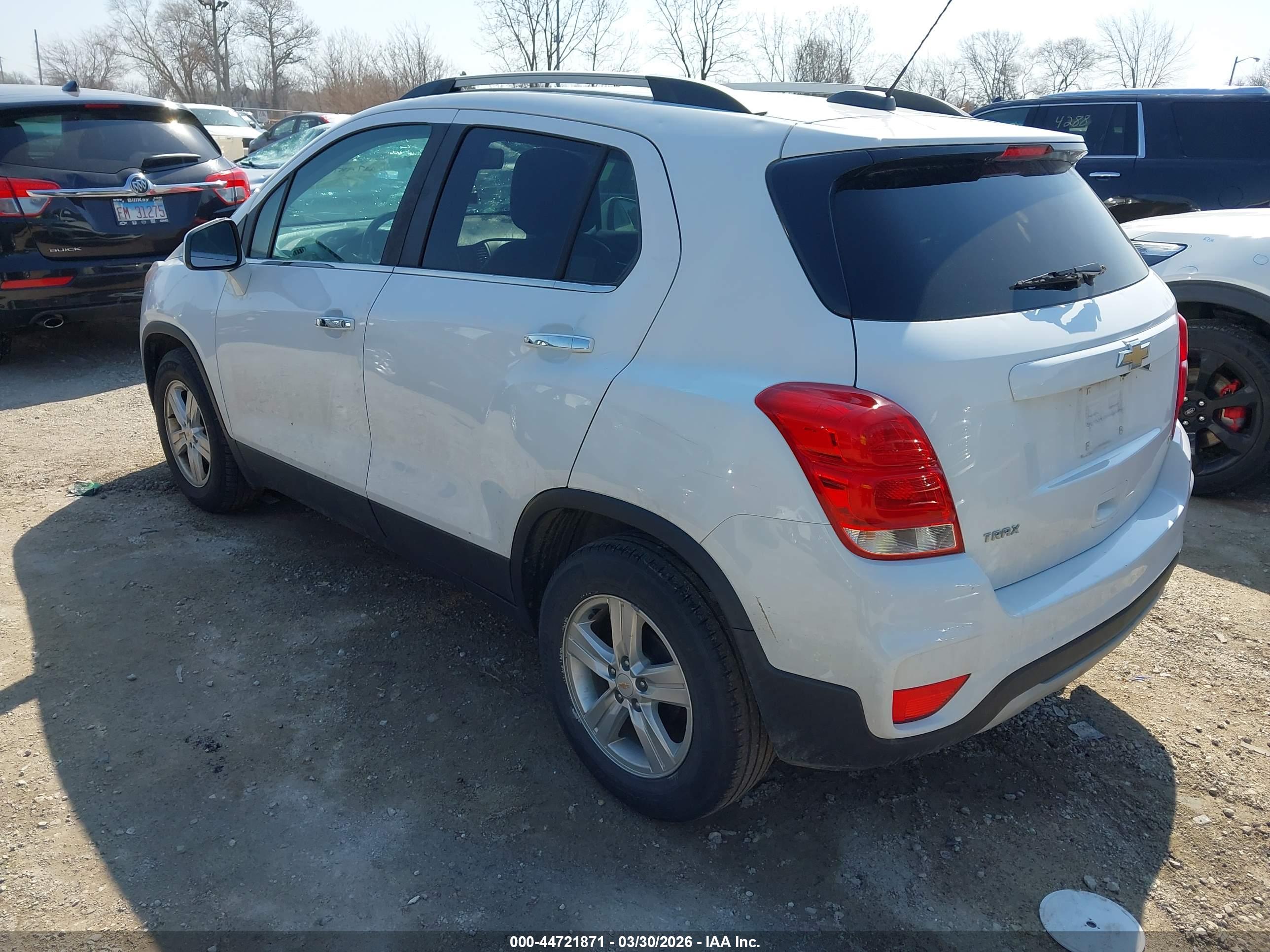CHEVROLET TRAX image 3