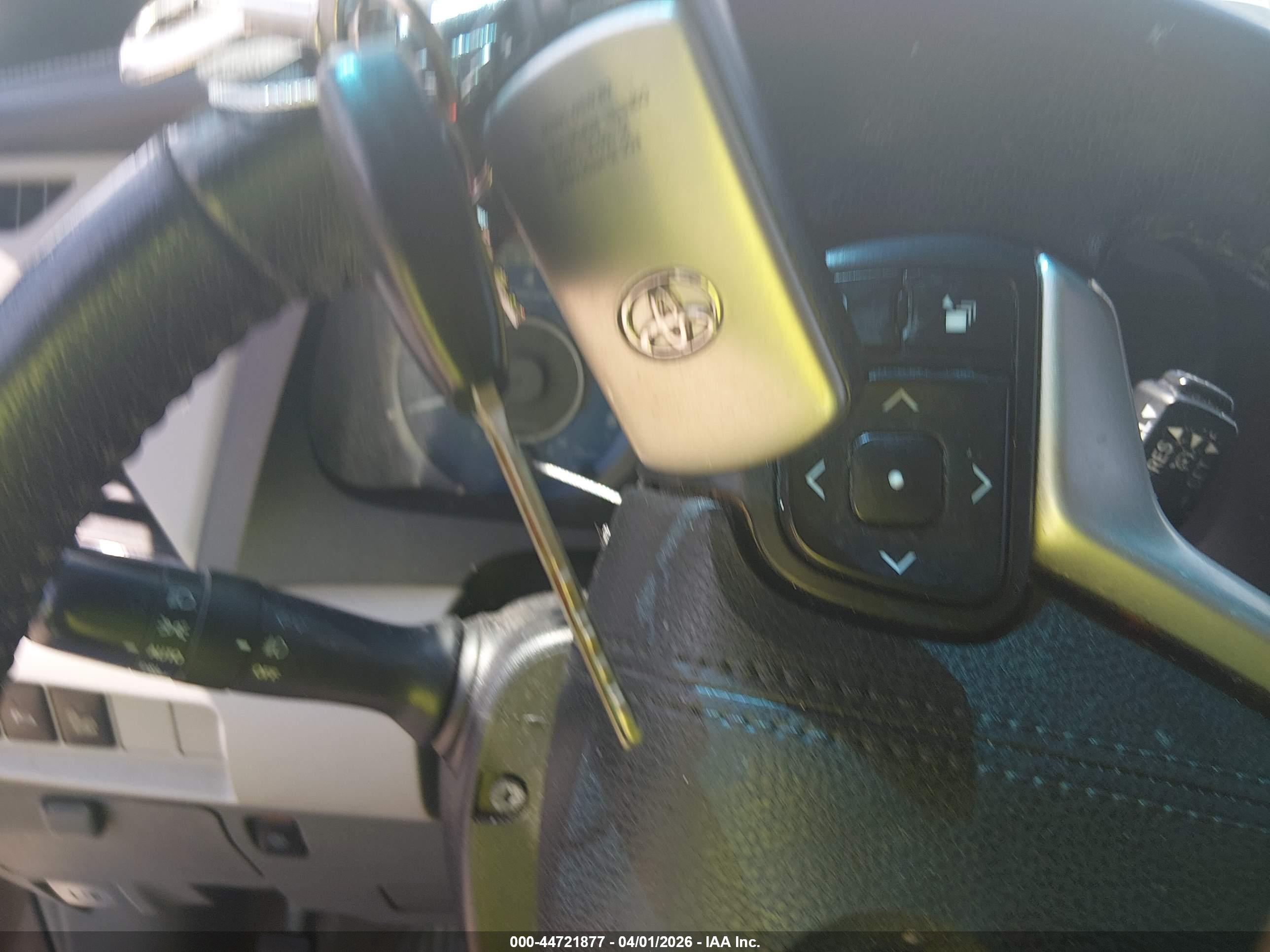 TOYOTA SIENNA image 11