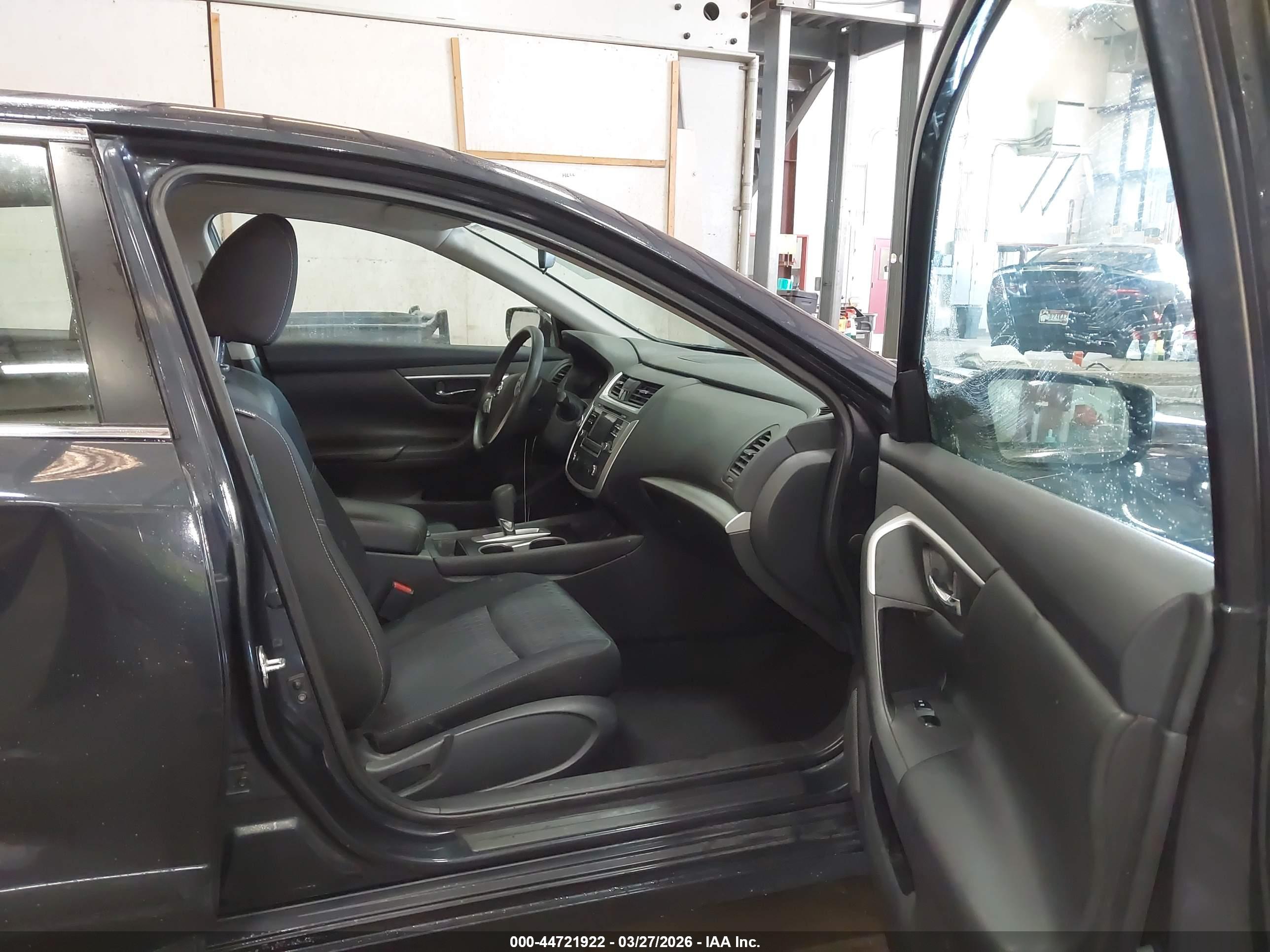 NISSAN ALTIMA image 5