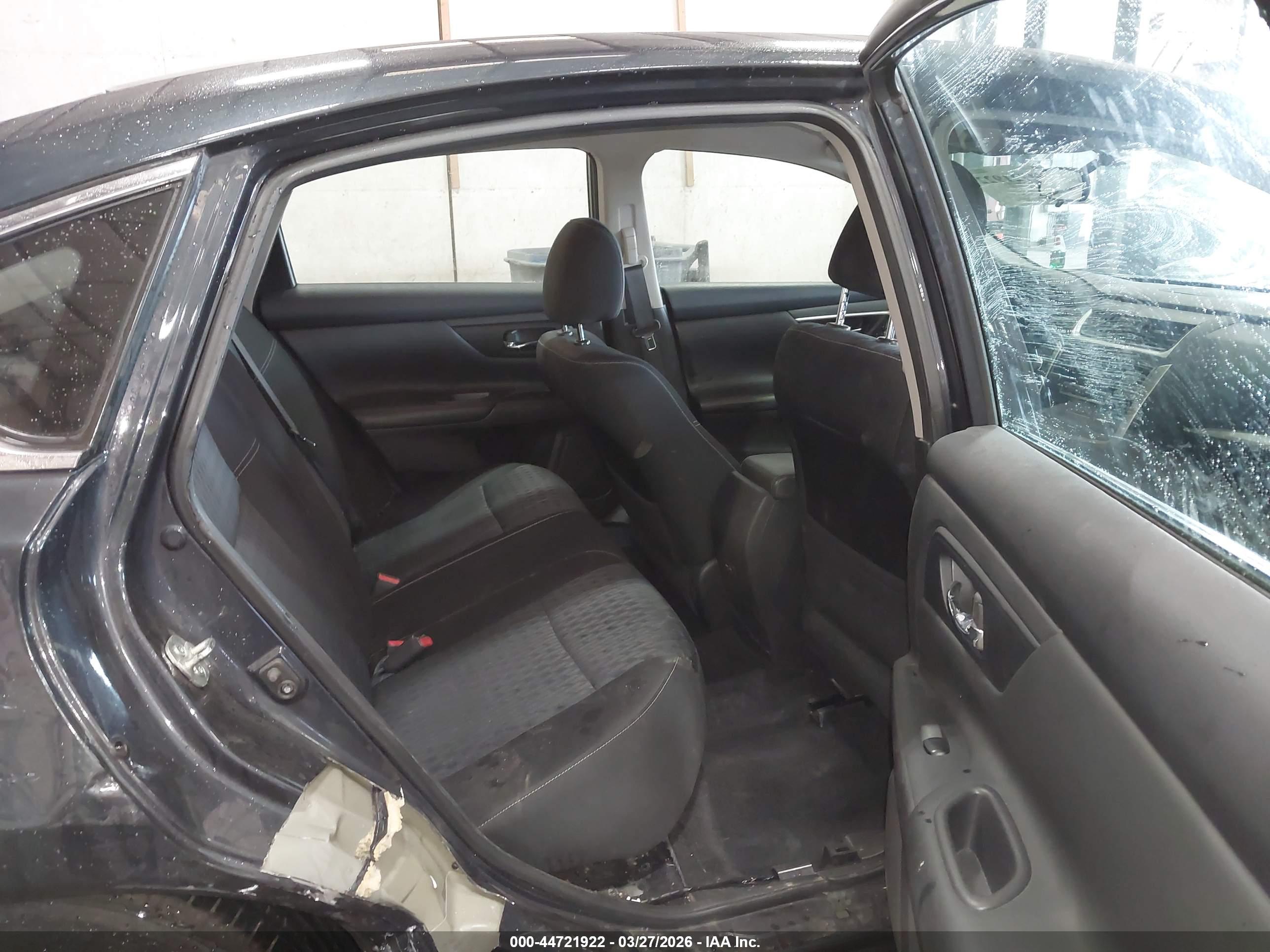 NISSAN ALTIMA image 8