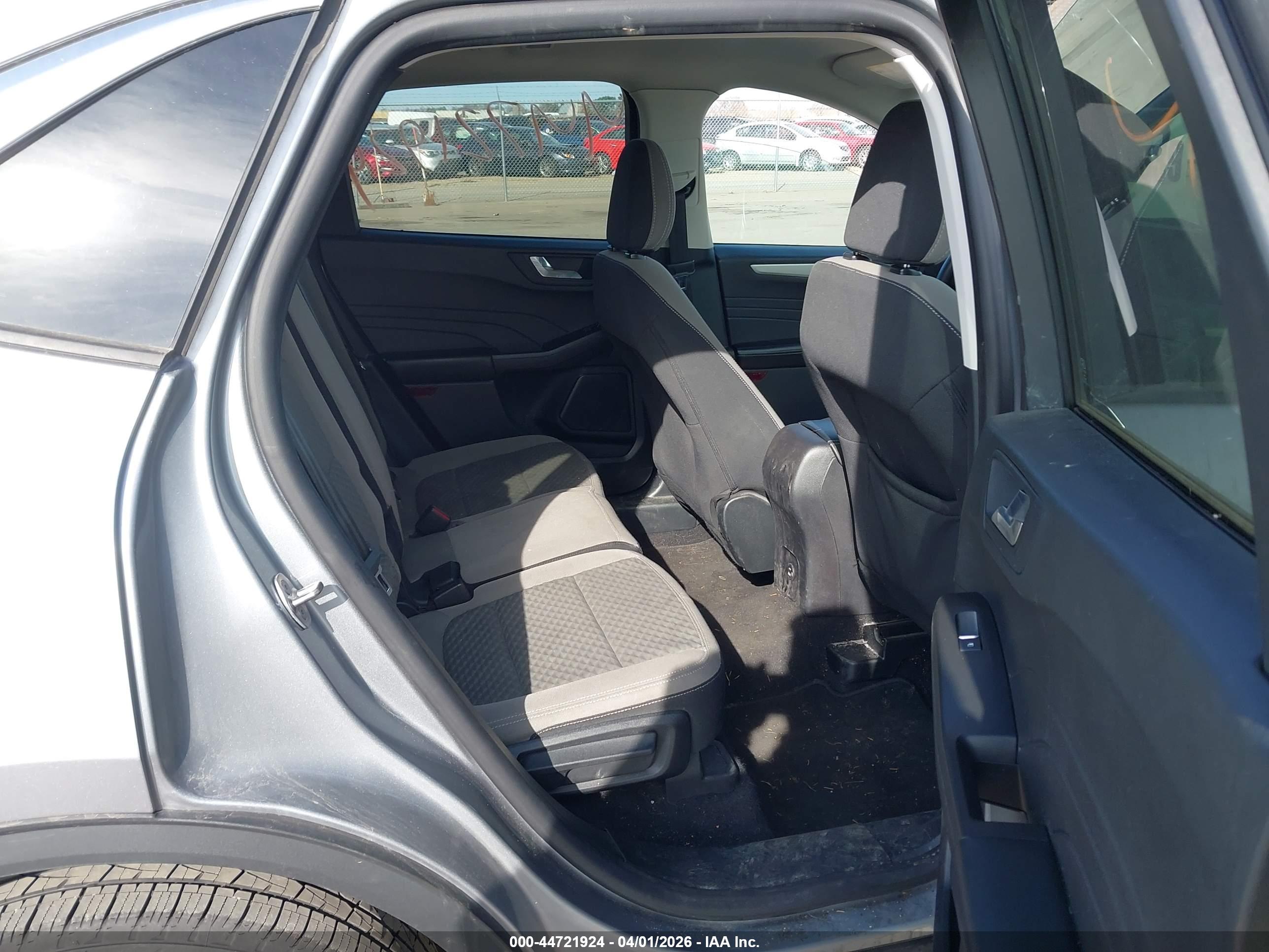 FORD ESCAPE image 8