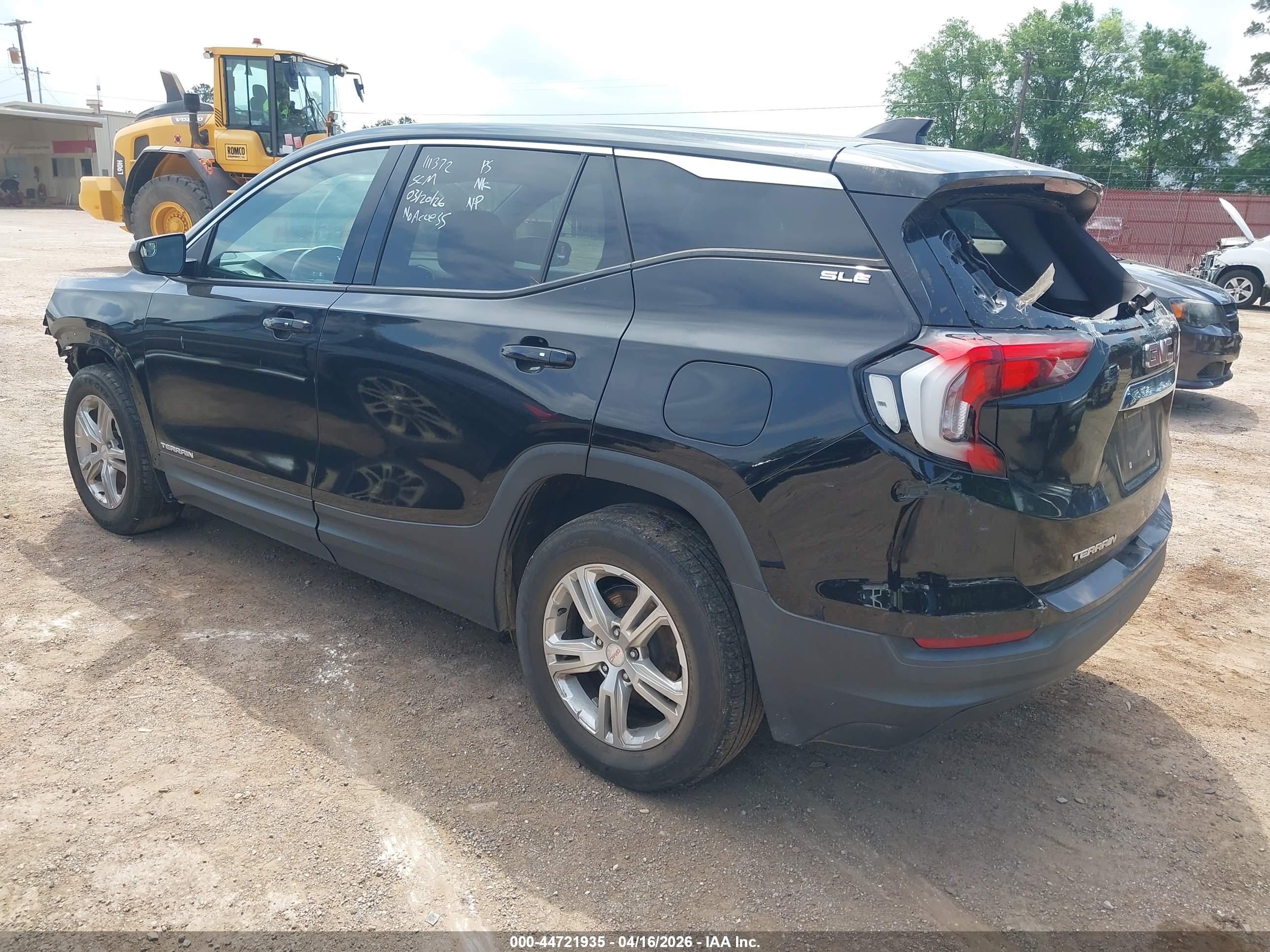GMC TERRAIN image 3
