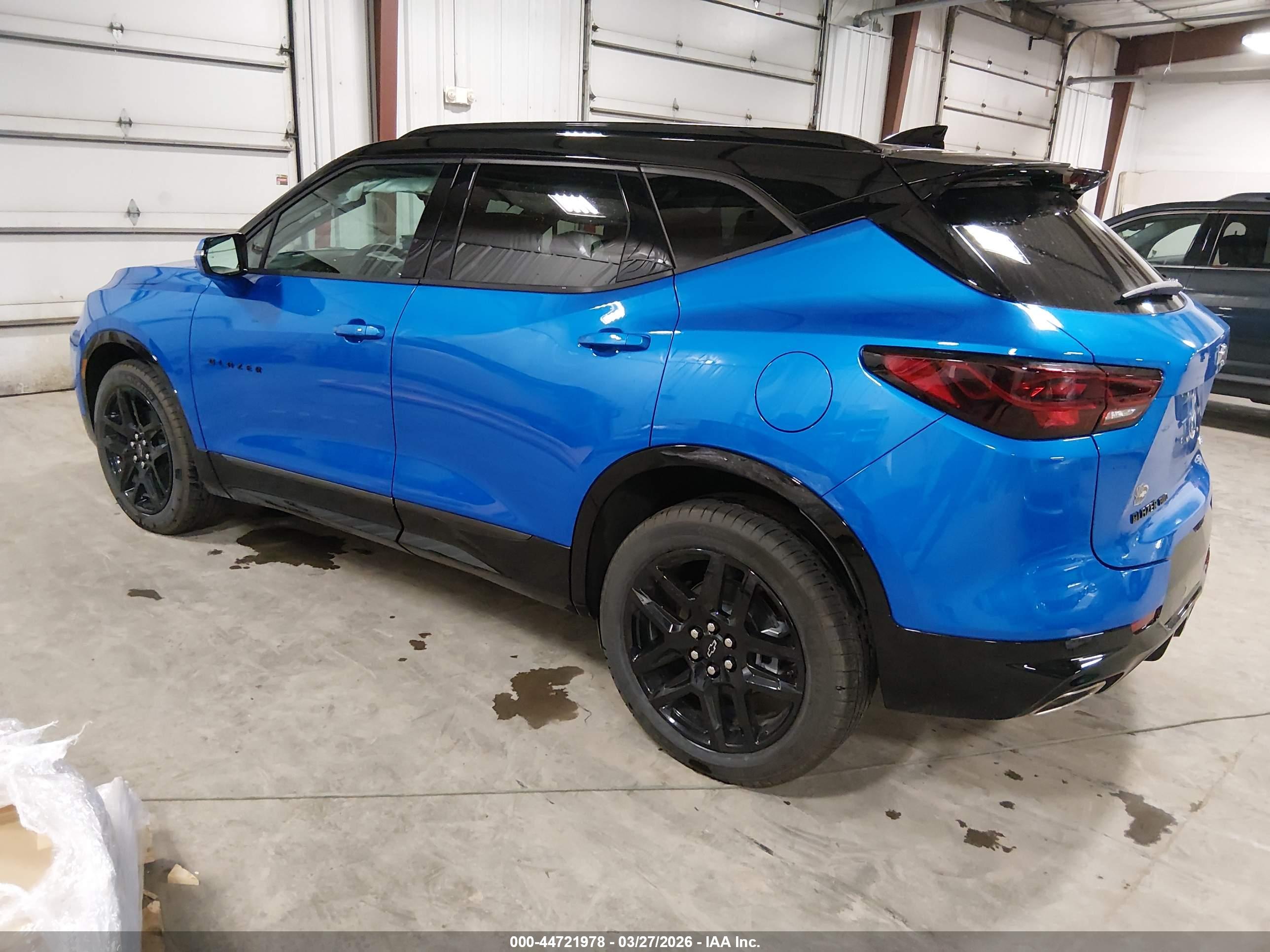 CHEVROLET BLAZER image 3