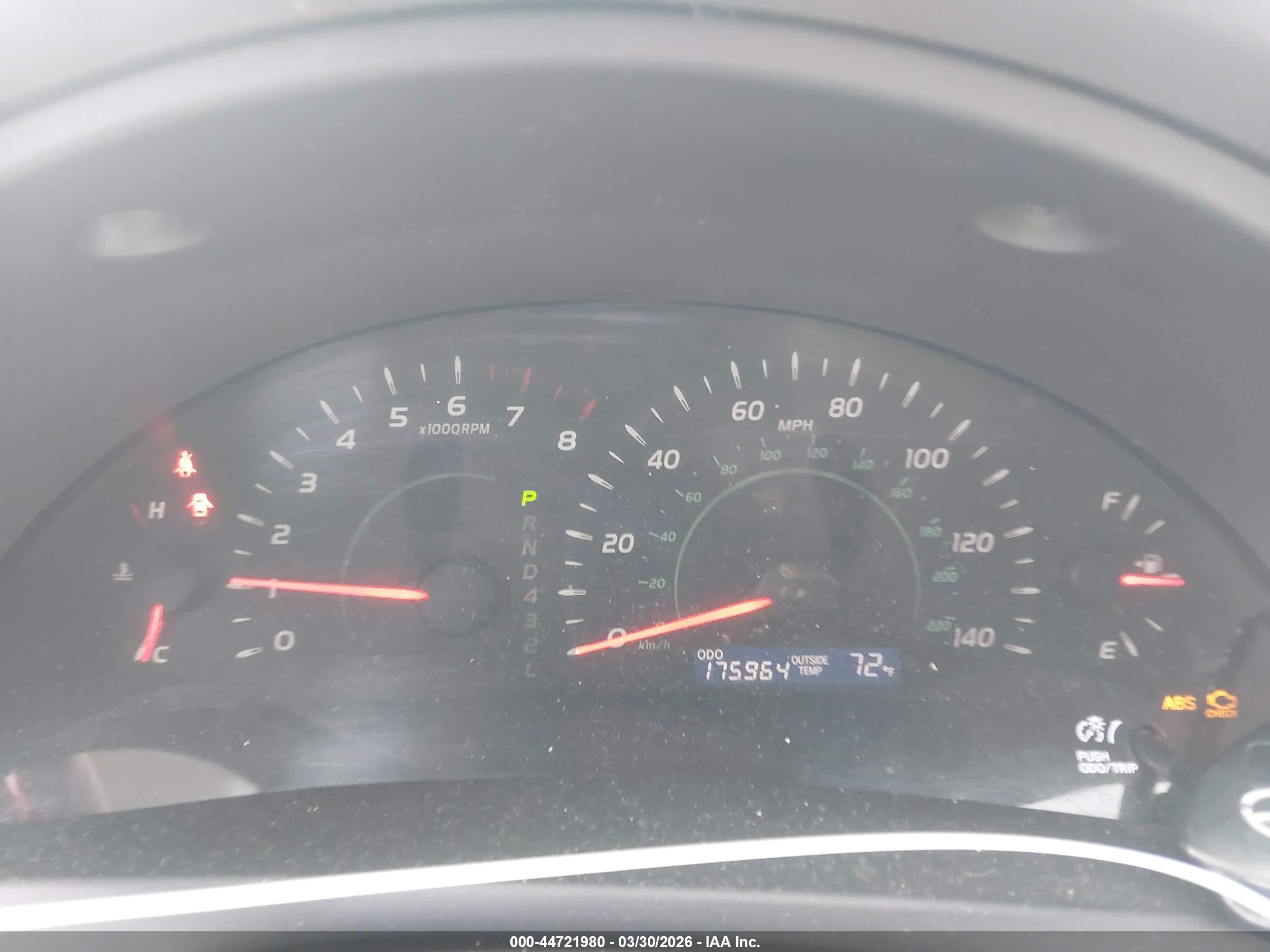 TOYOTA CAMRY image 7