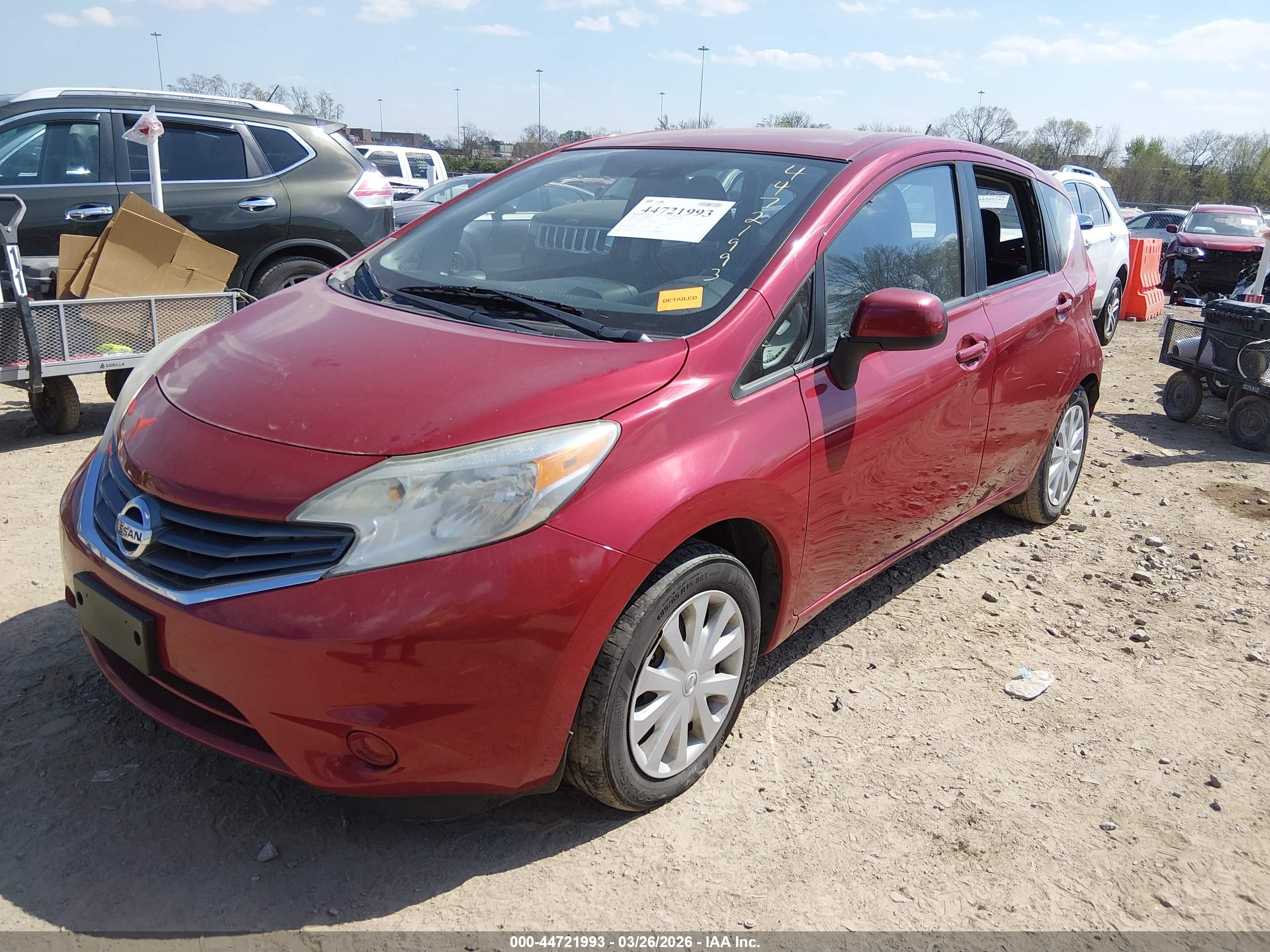 NISSAN VERSA image 2