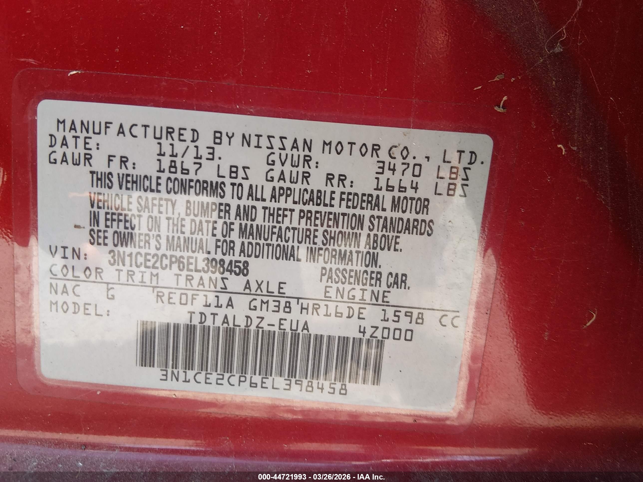 NISSAN VERSA image 9