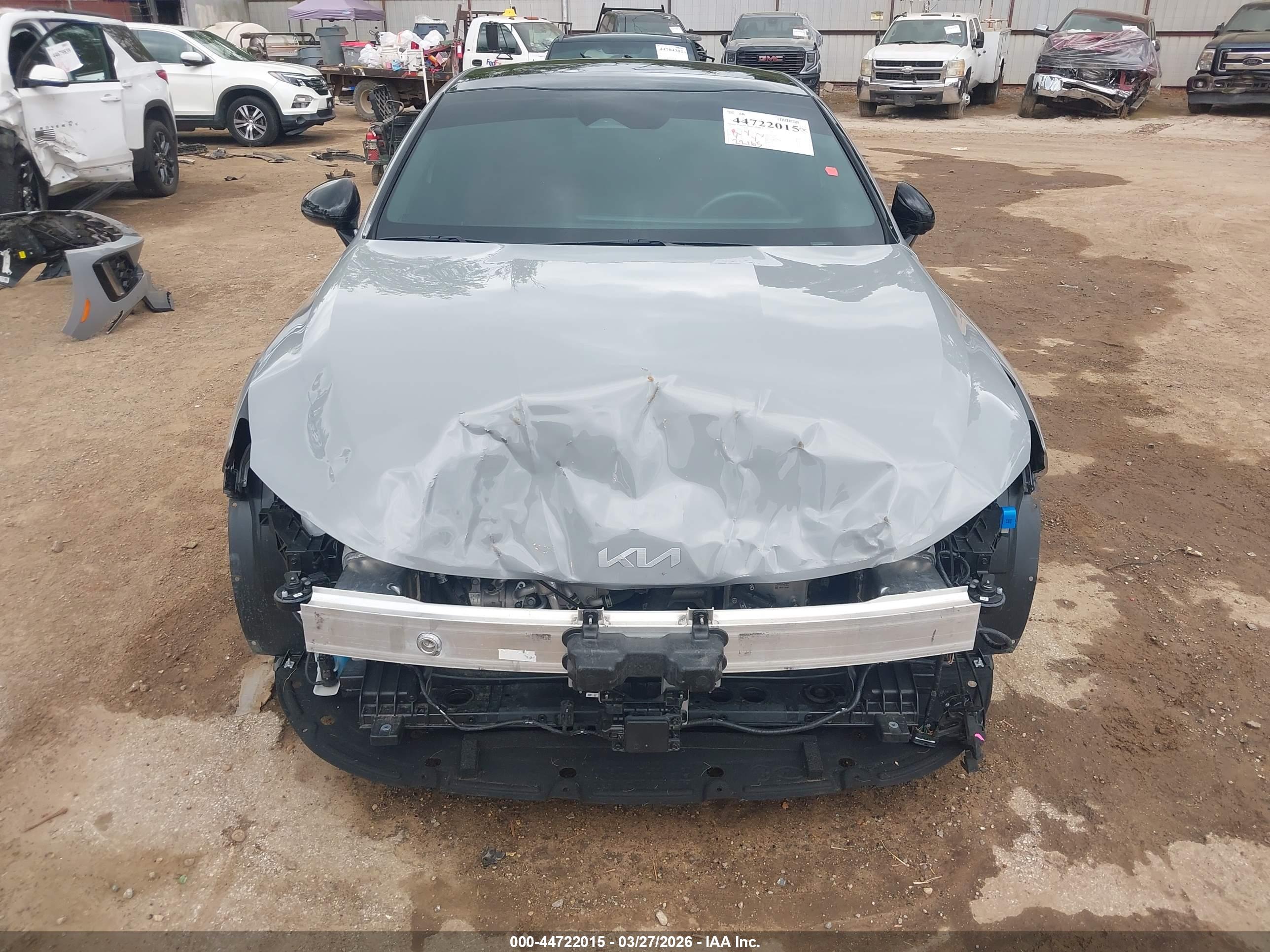 KIA K5 image 6