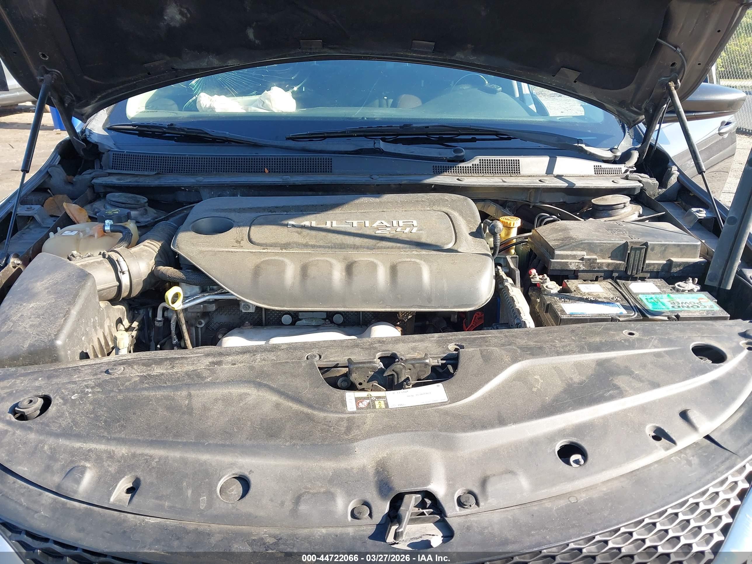 CHRYSLER 200 image 10