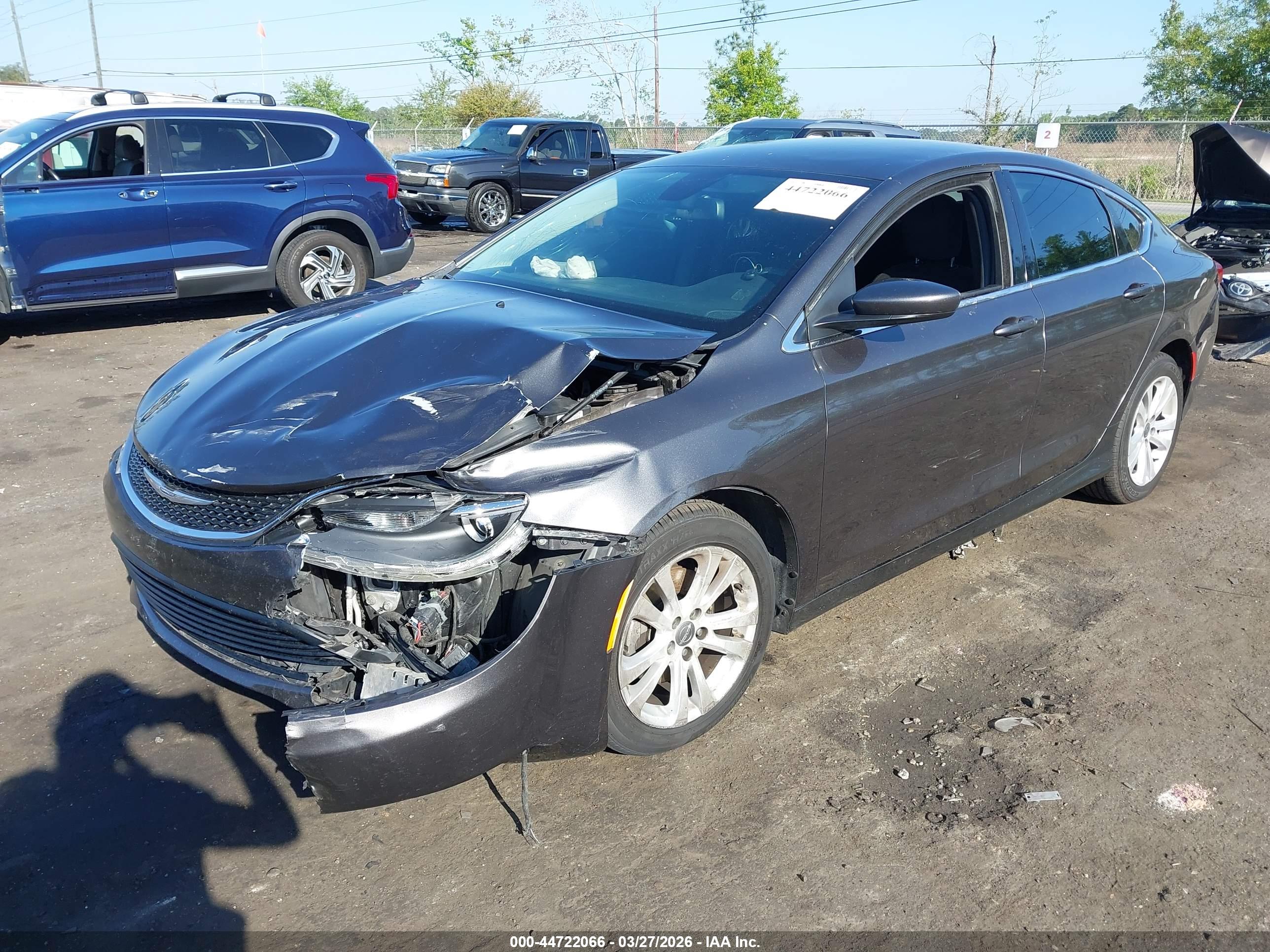 CHRYSLER 200 image 2