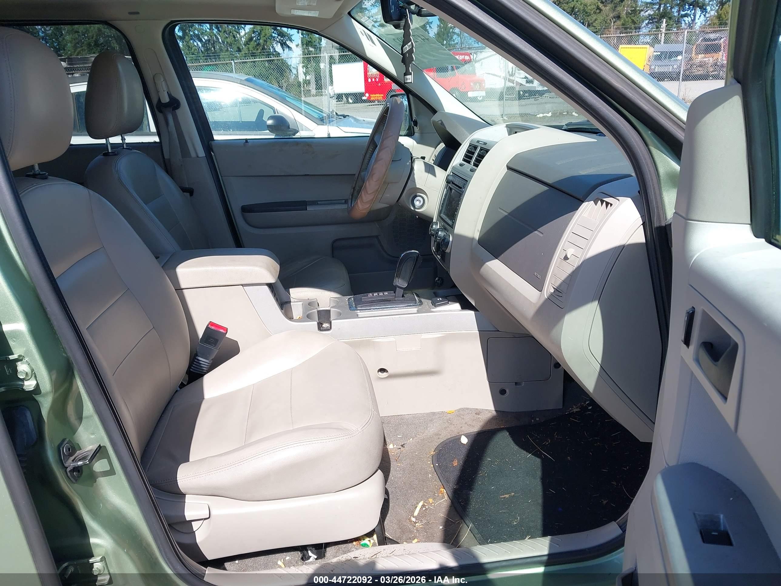 FORD ESCAPE image 5