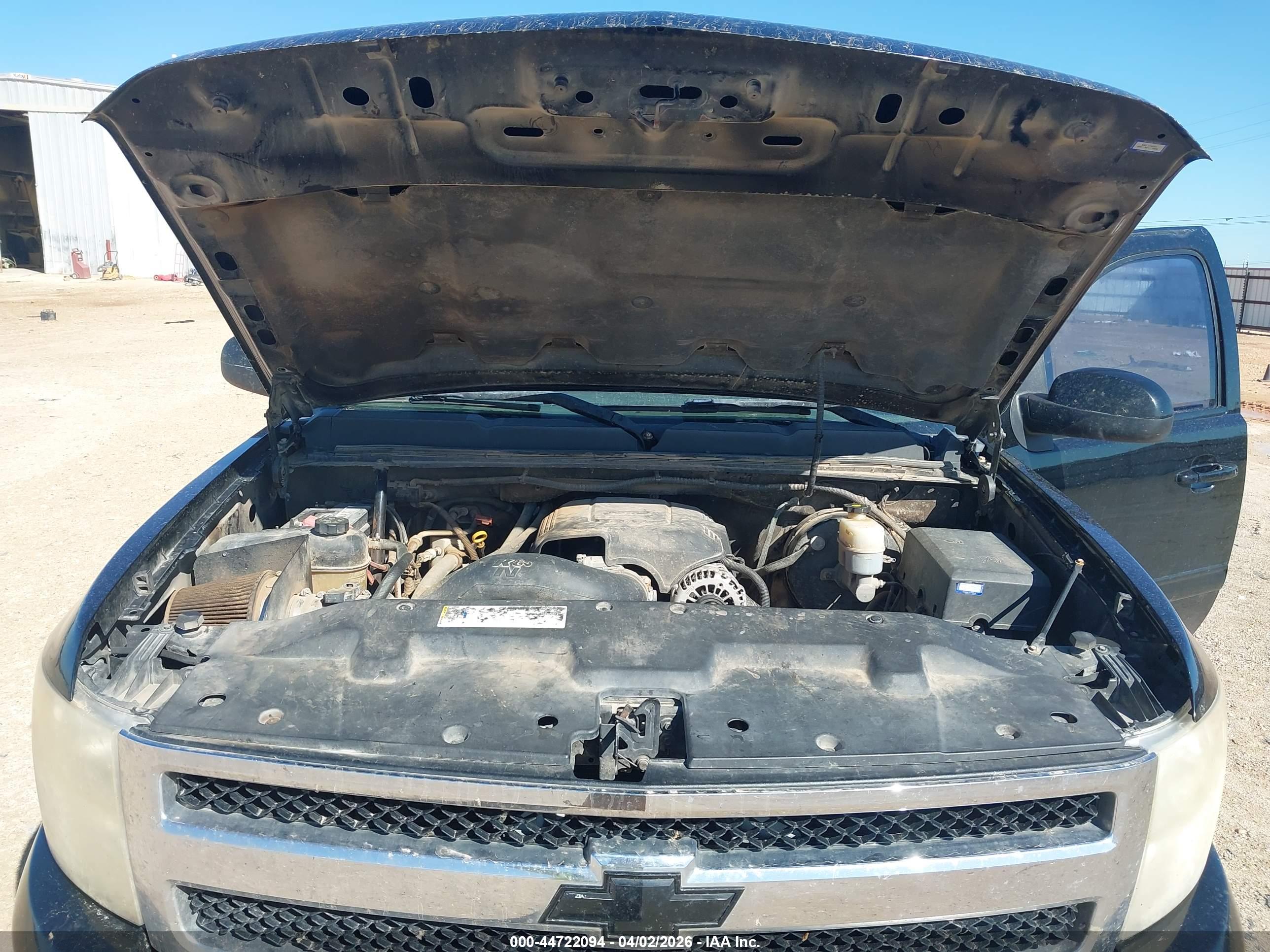 CHEVROLET SILVERADO image 10