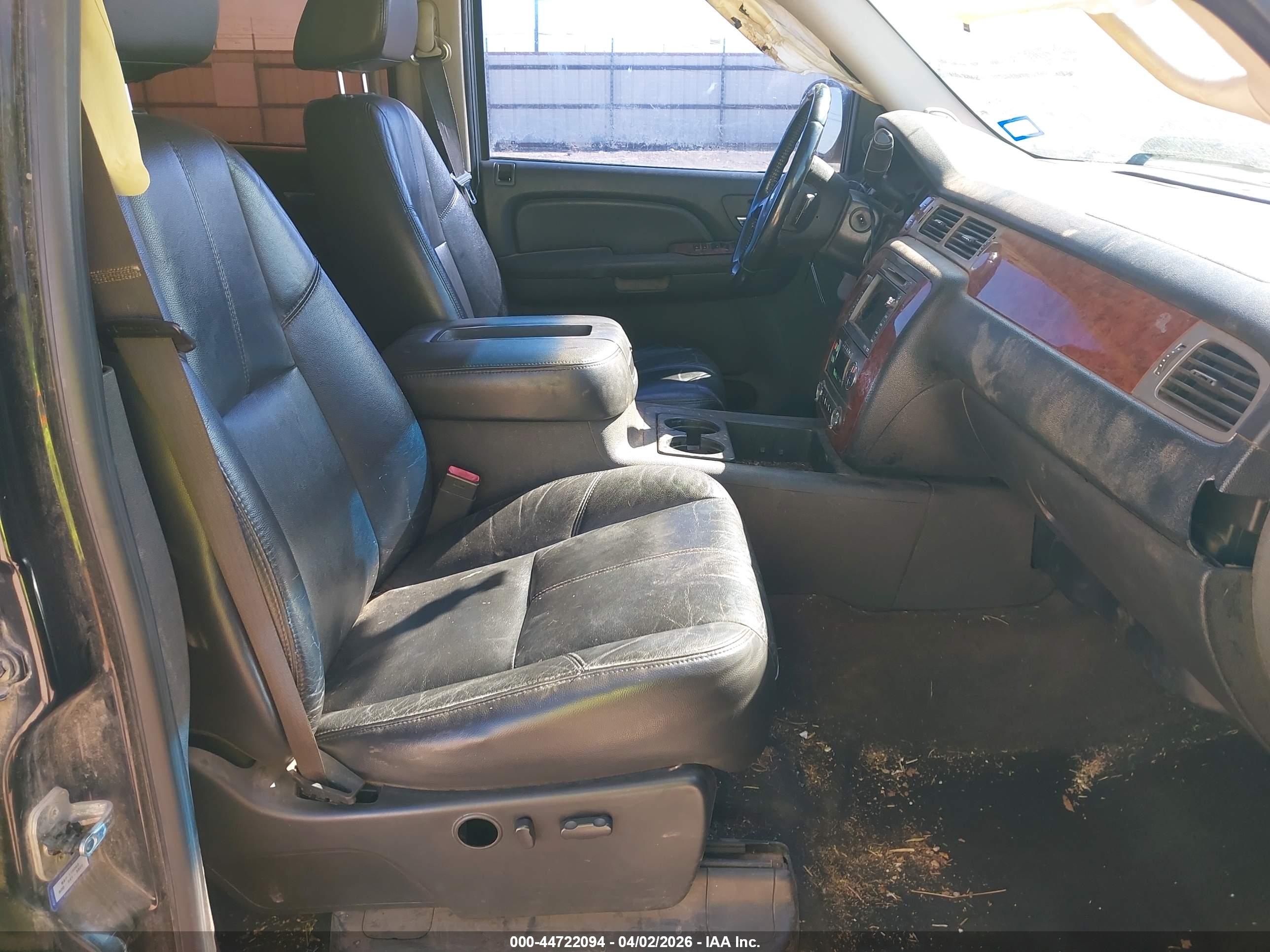 CHEVROLET SILVERADO image 5