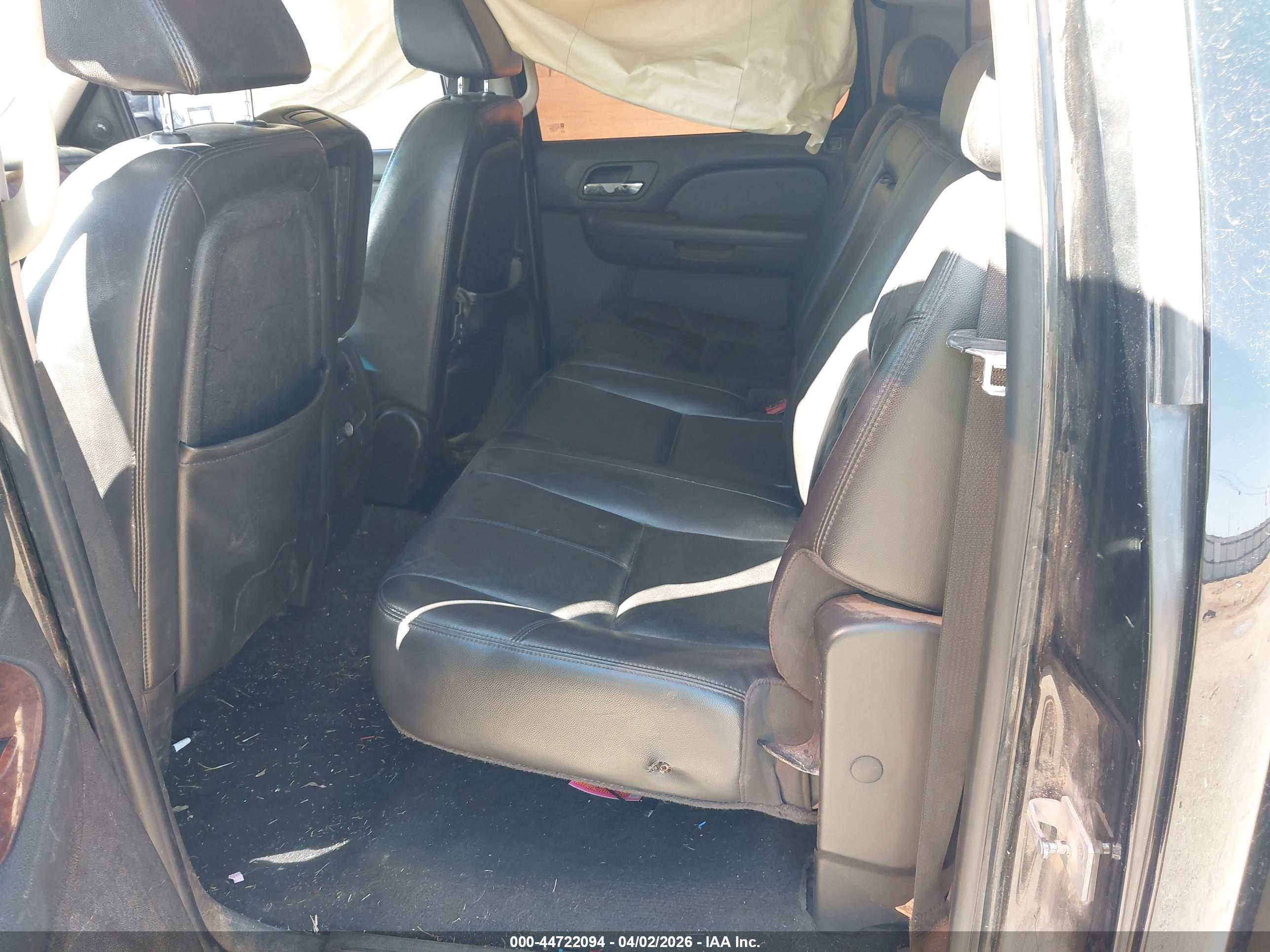CHEVROLET SILVERADO image 8