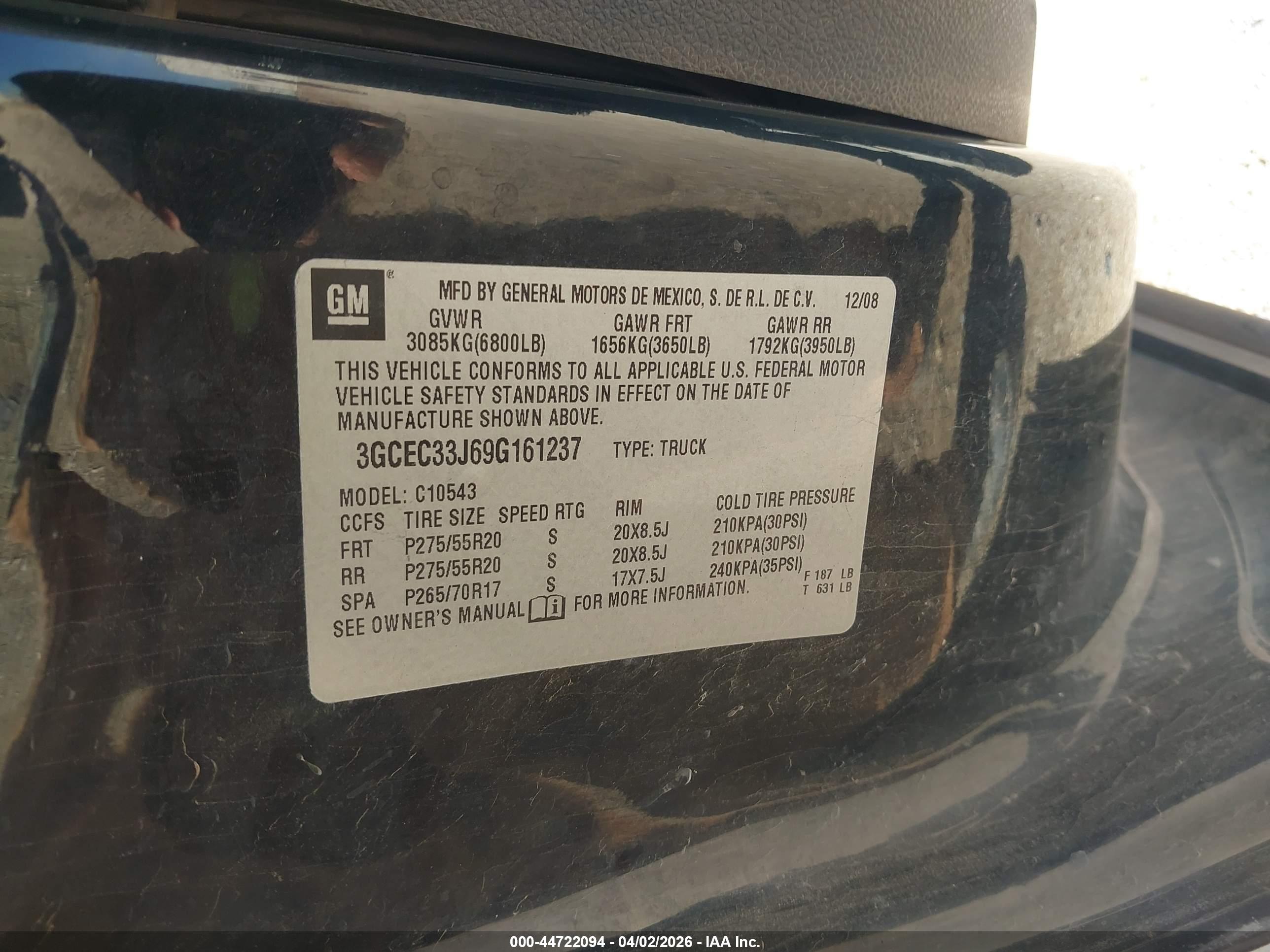 CHEVROLET SILVERADO image 9