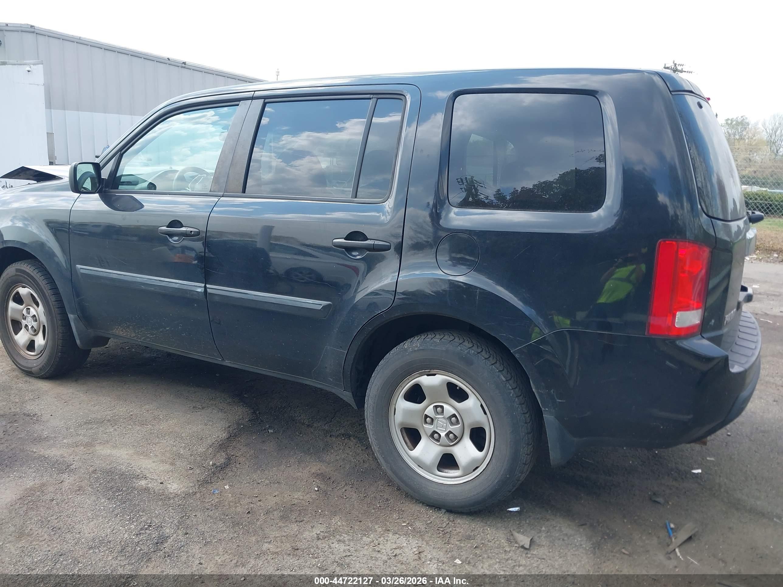 HONDA PILOT image 3