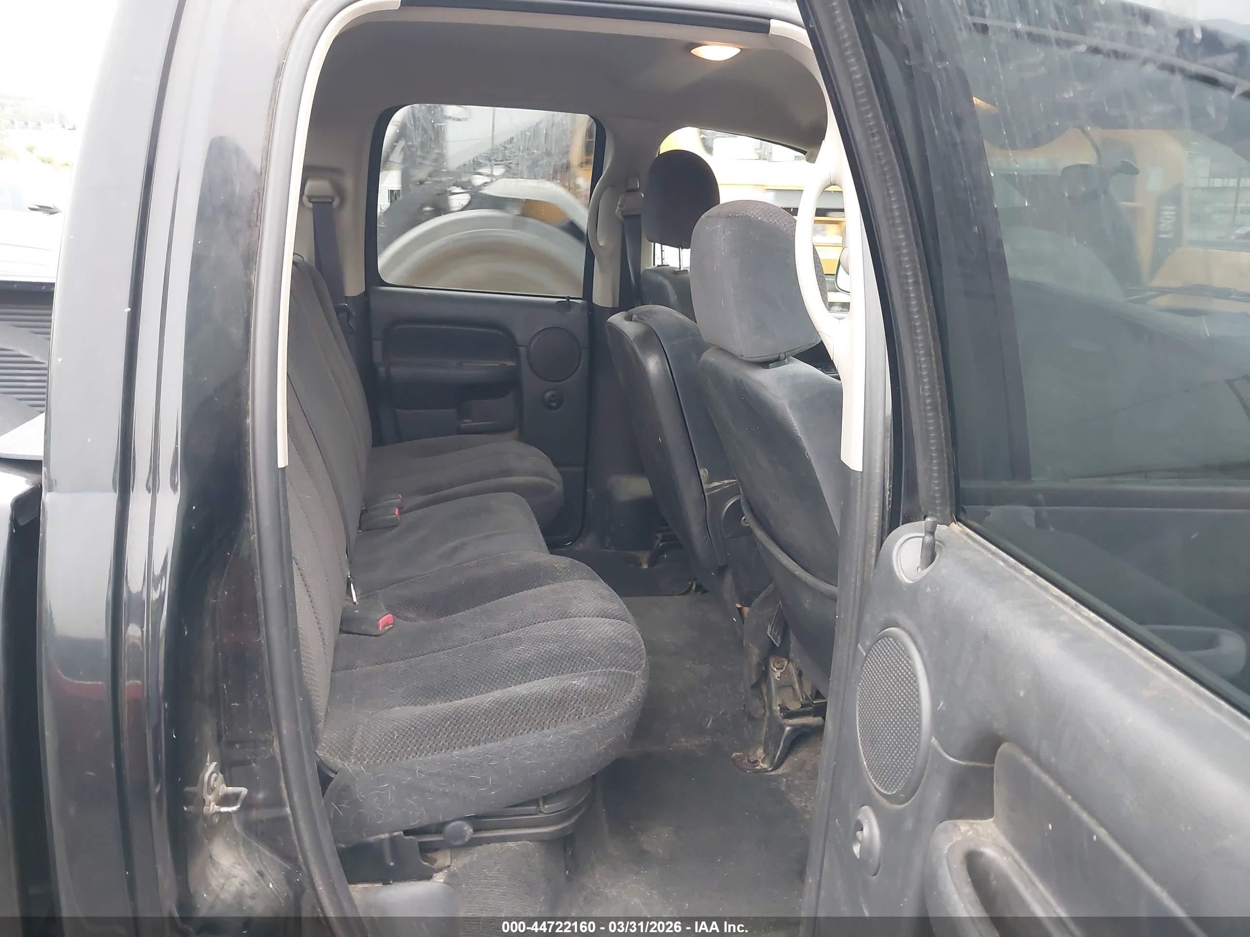 DODGE RAM image 8