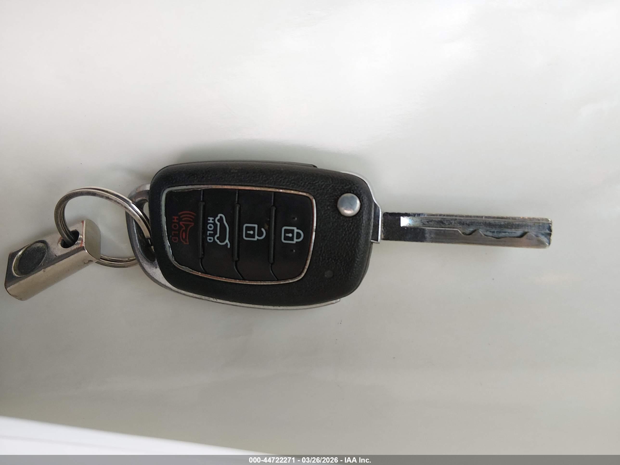 HYUNDAI SANTA image 11