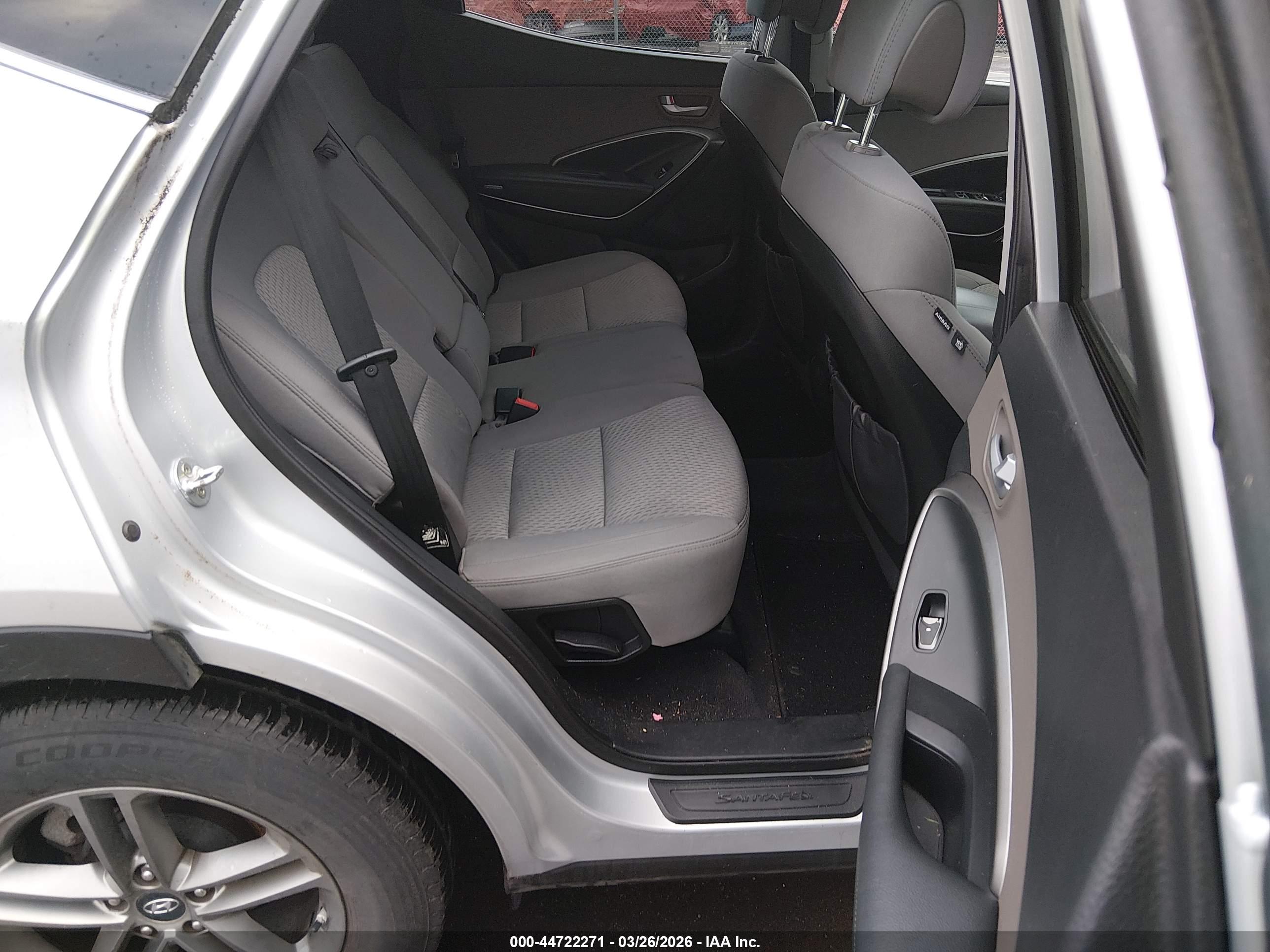 HYUNDAI SANTA image 8