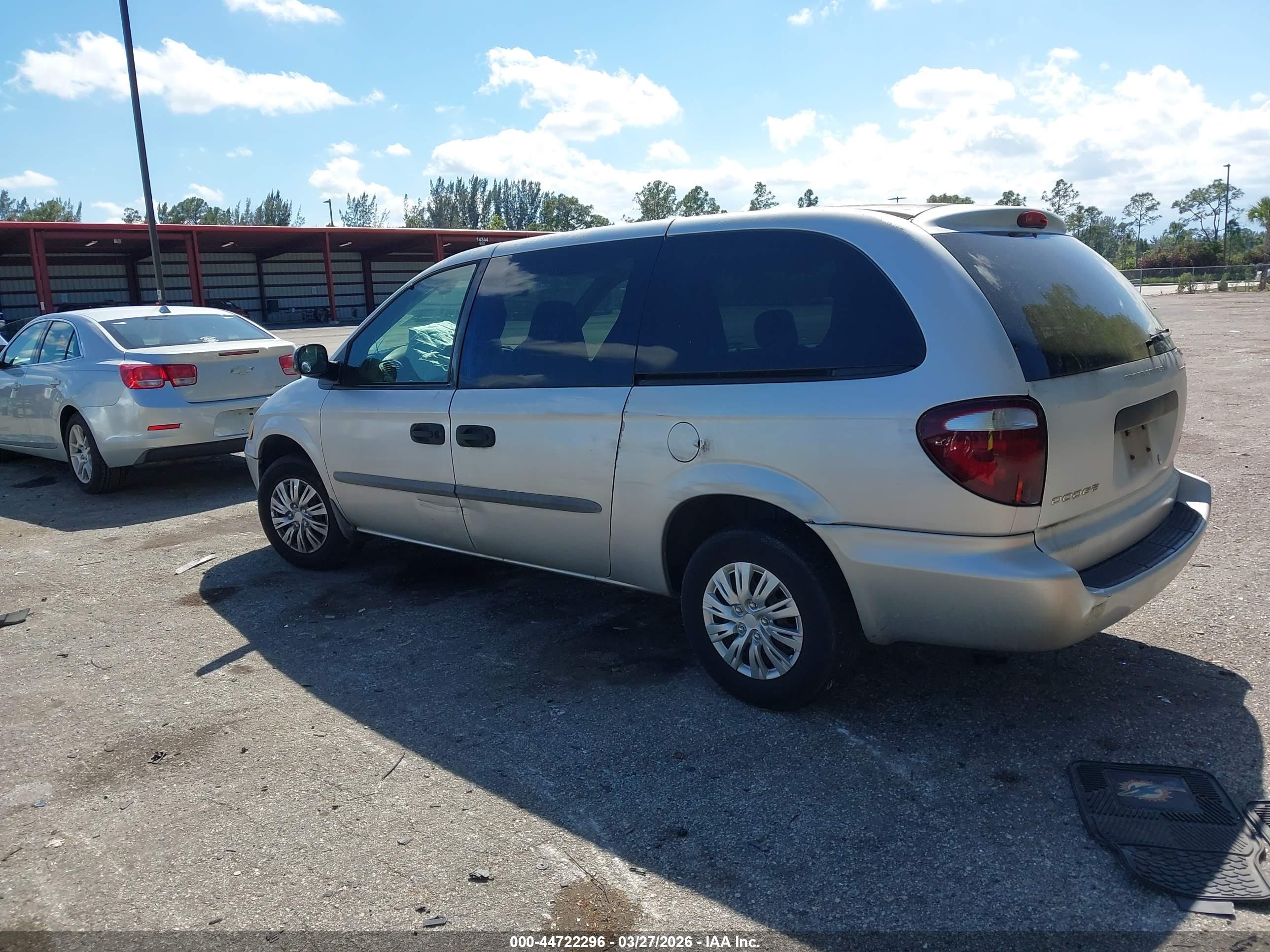 DODGE GRAND image 3