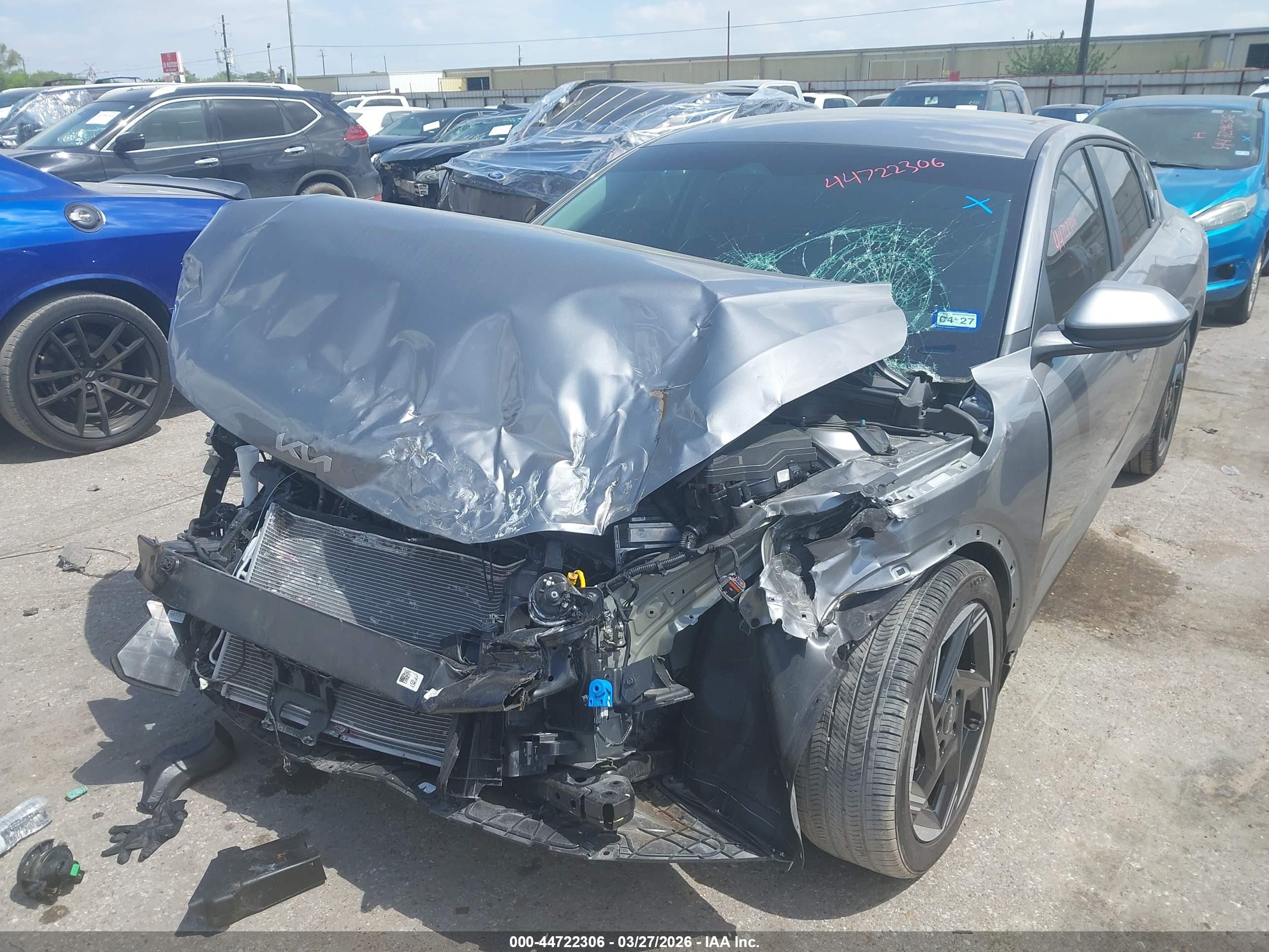 KIA K4 image 6