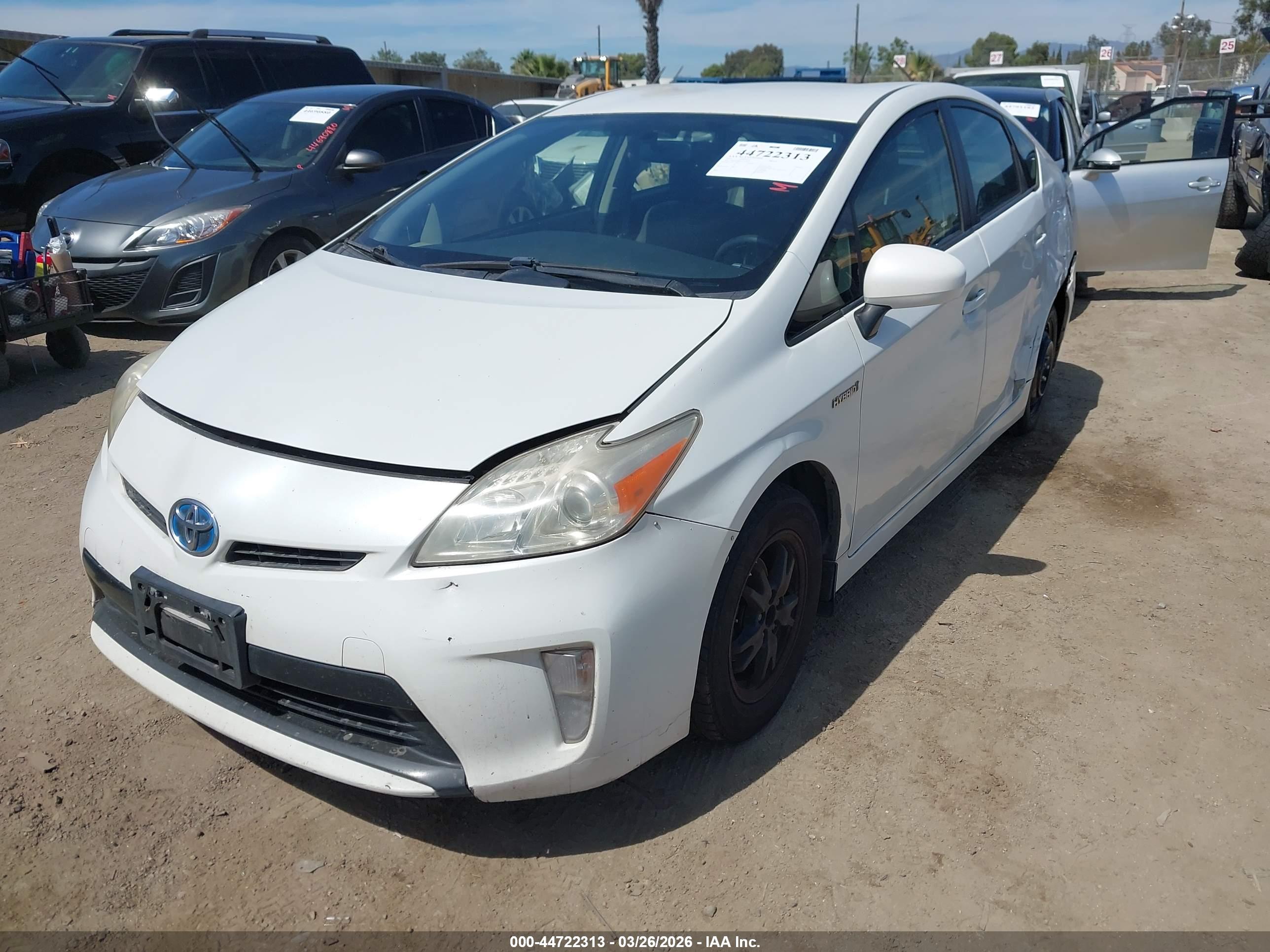TOYOTA PRIUS image 2