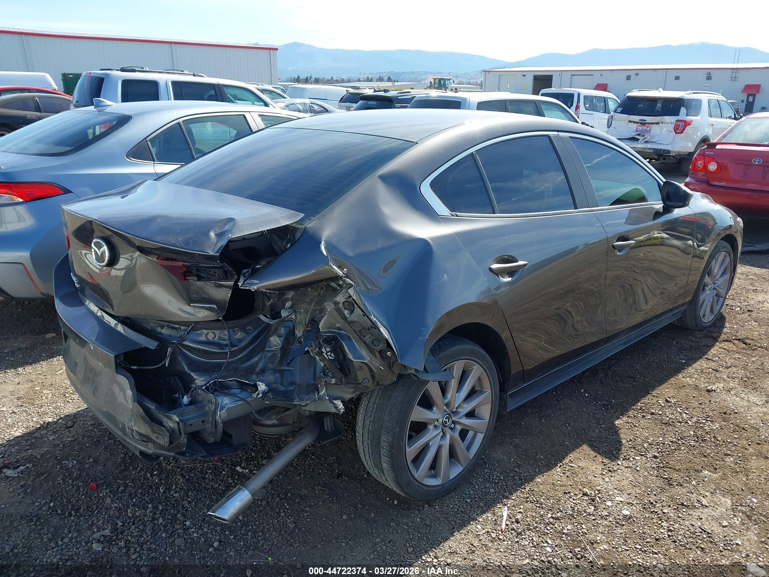 MAZDA MAZDA3 image 4