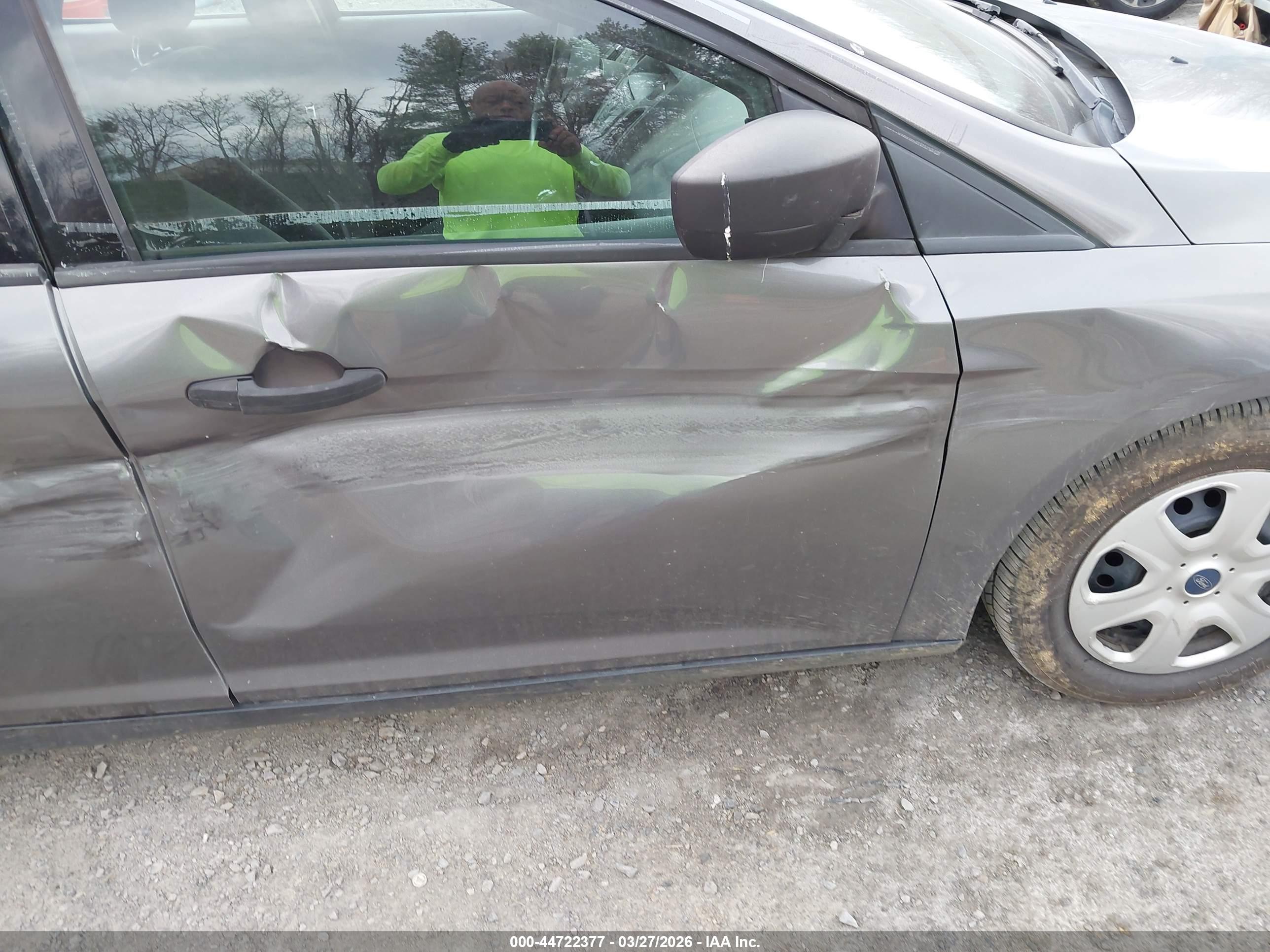 FORD FOCUS image 6