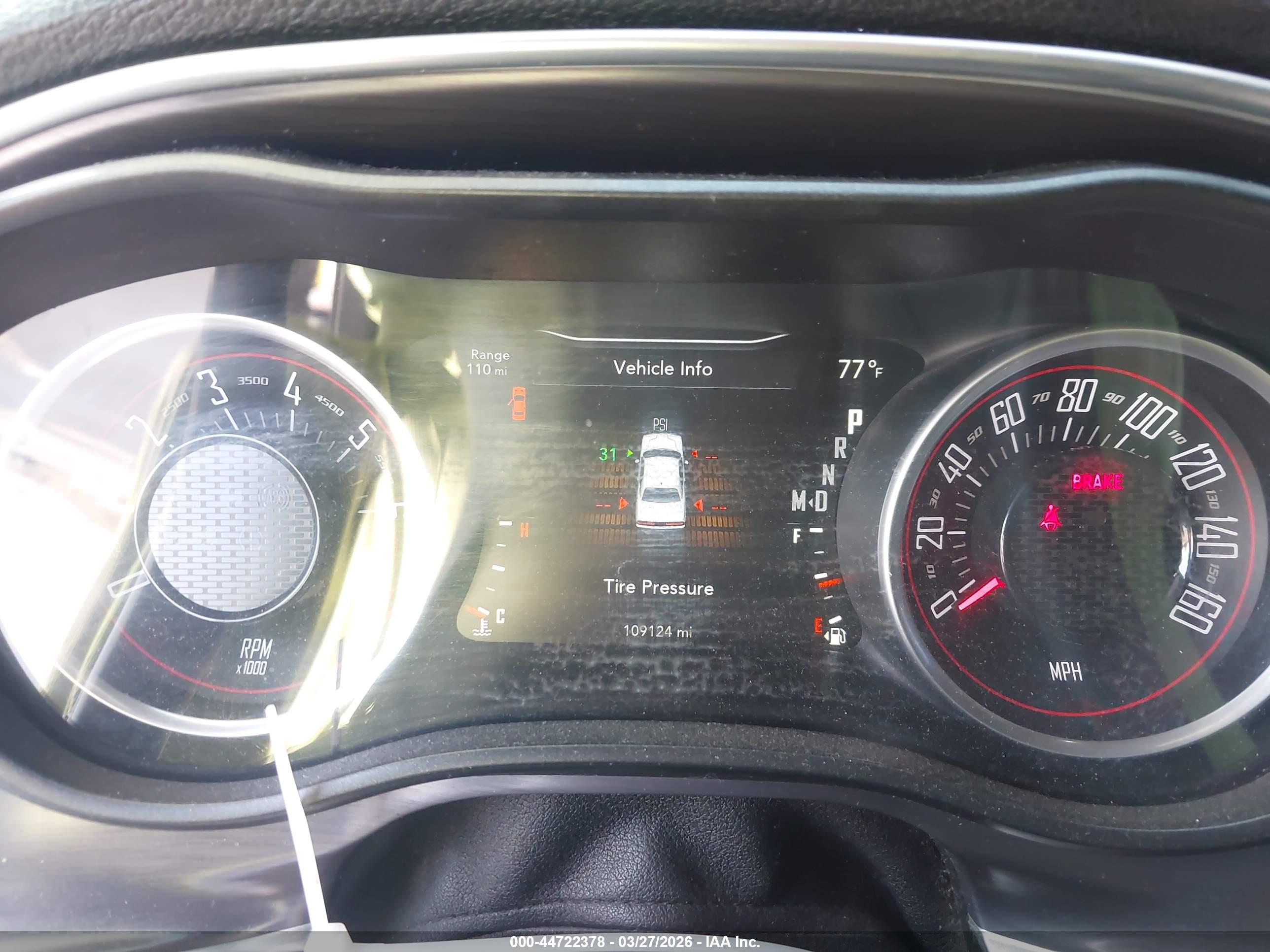 DODGE CHALLENGER image 7