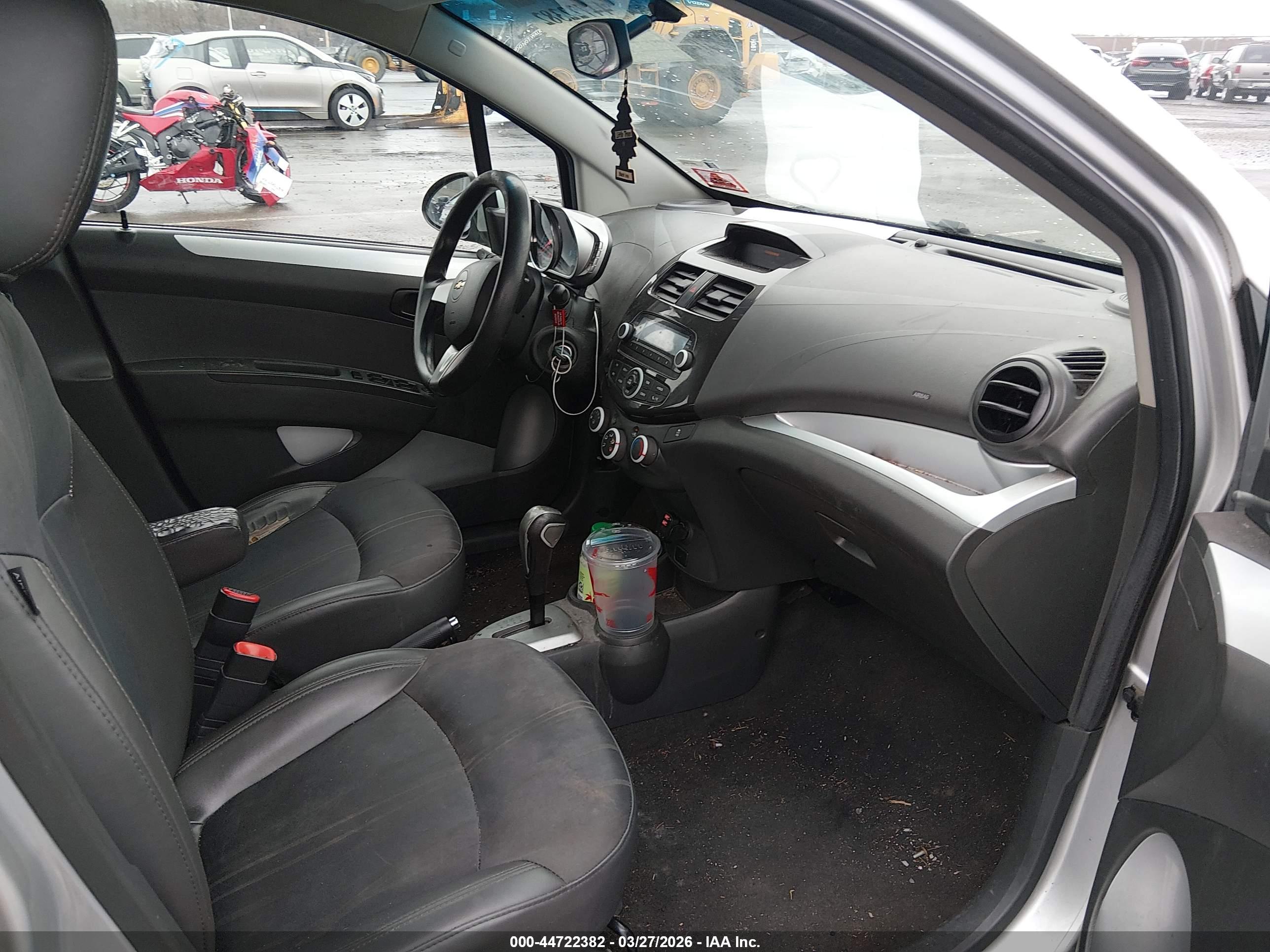 CHEVROLET SPARK image 5