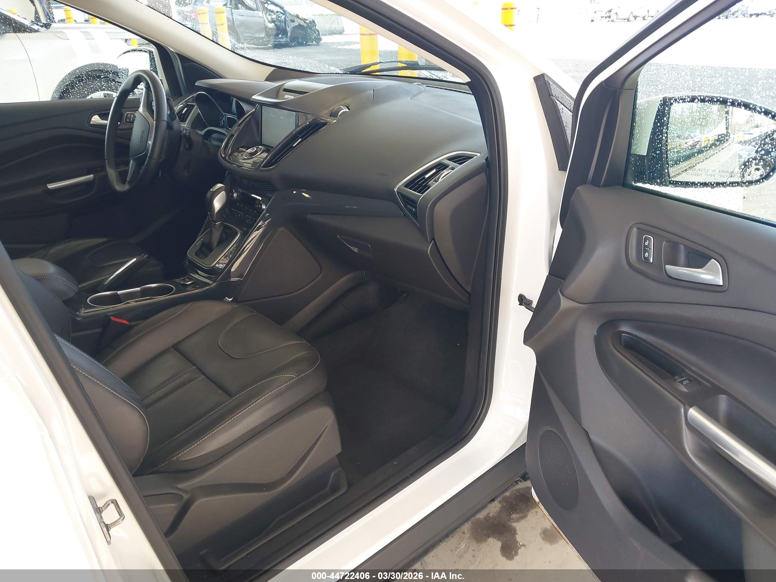 FORD ESCAPE image 5
