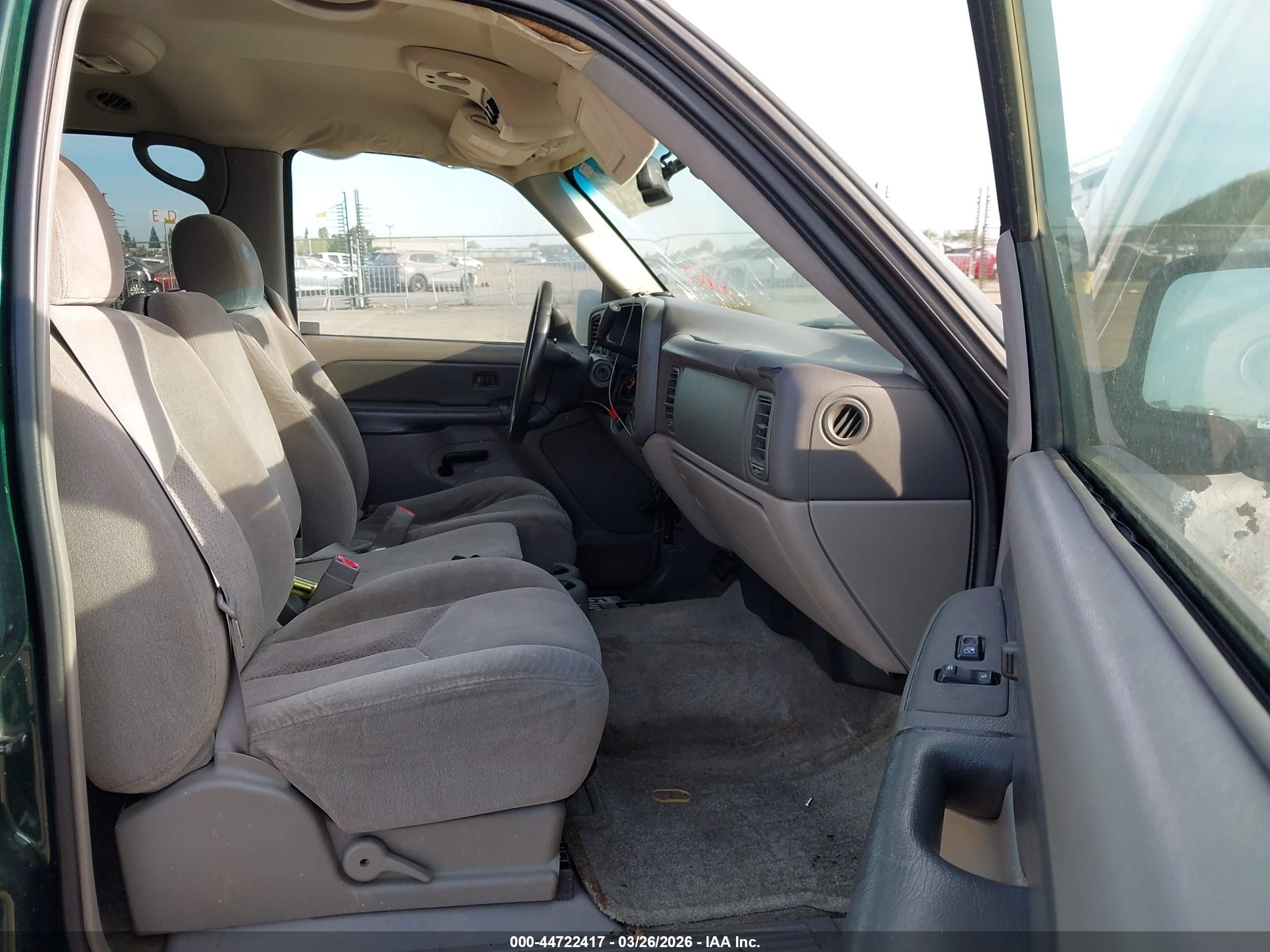 CHEVROLET TAHOE image 5