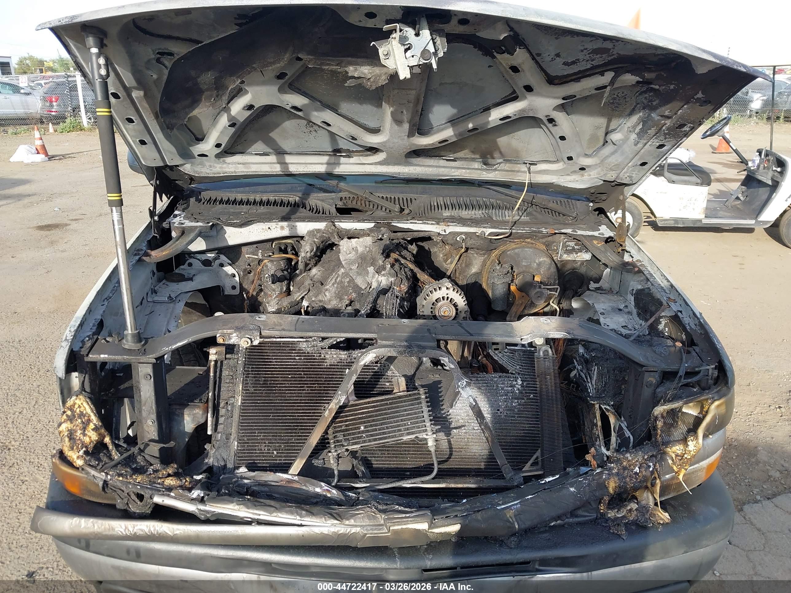 CHEVROLET TAHOE image 6