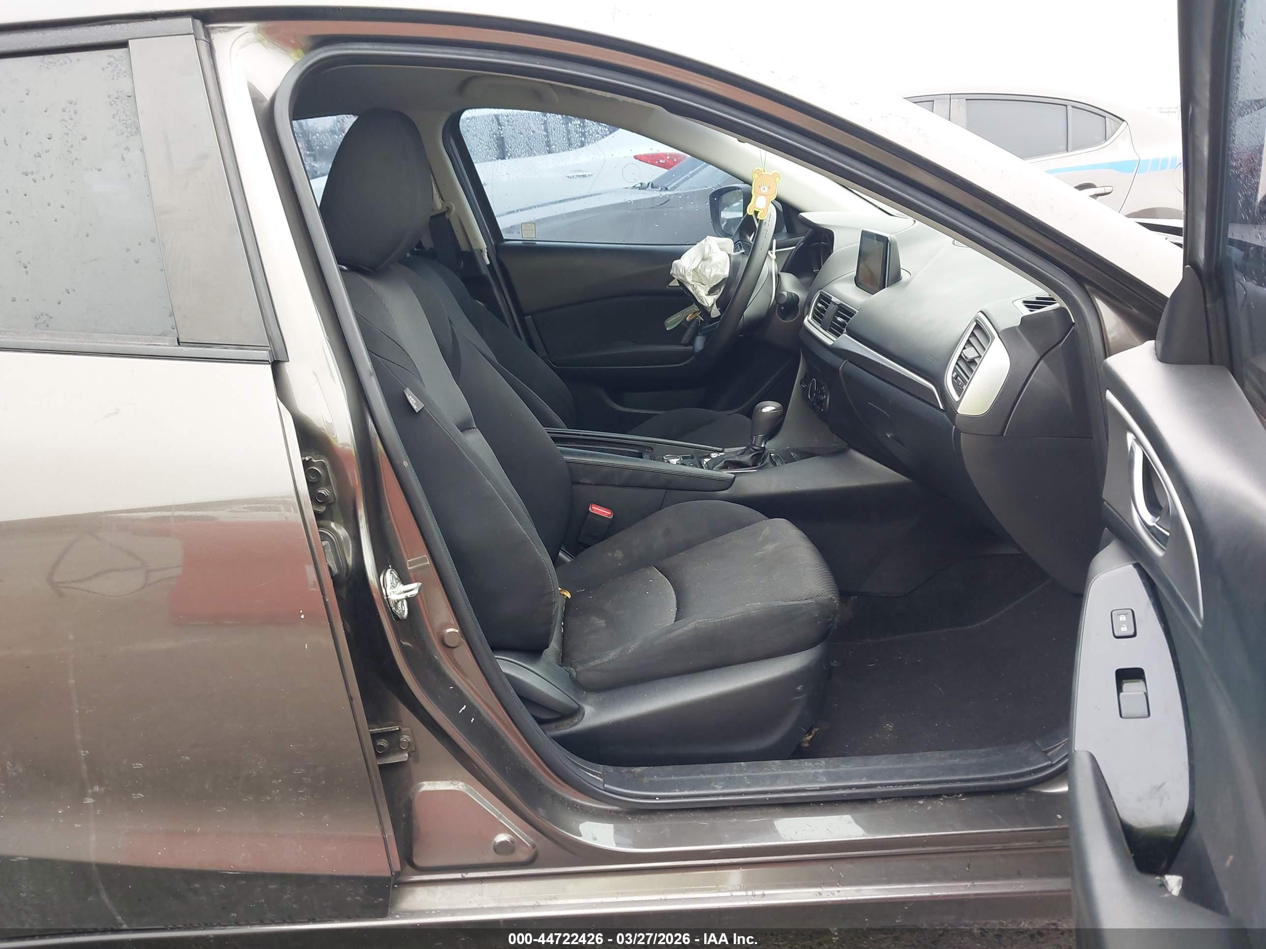MAZDA MAZDA3 image 5