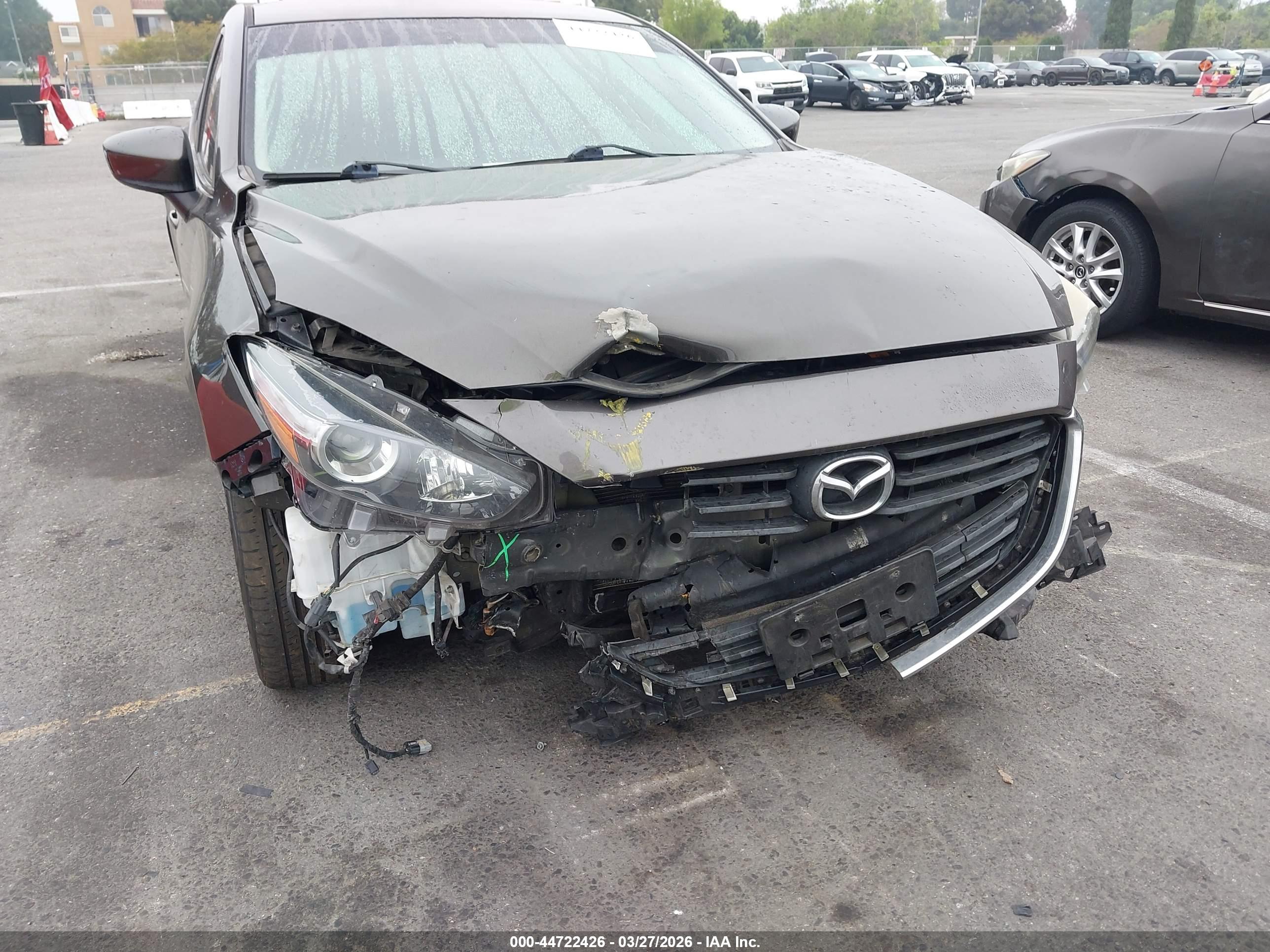 MAZDA MAZDA3 image 6