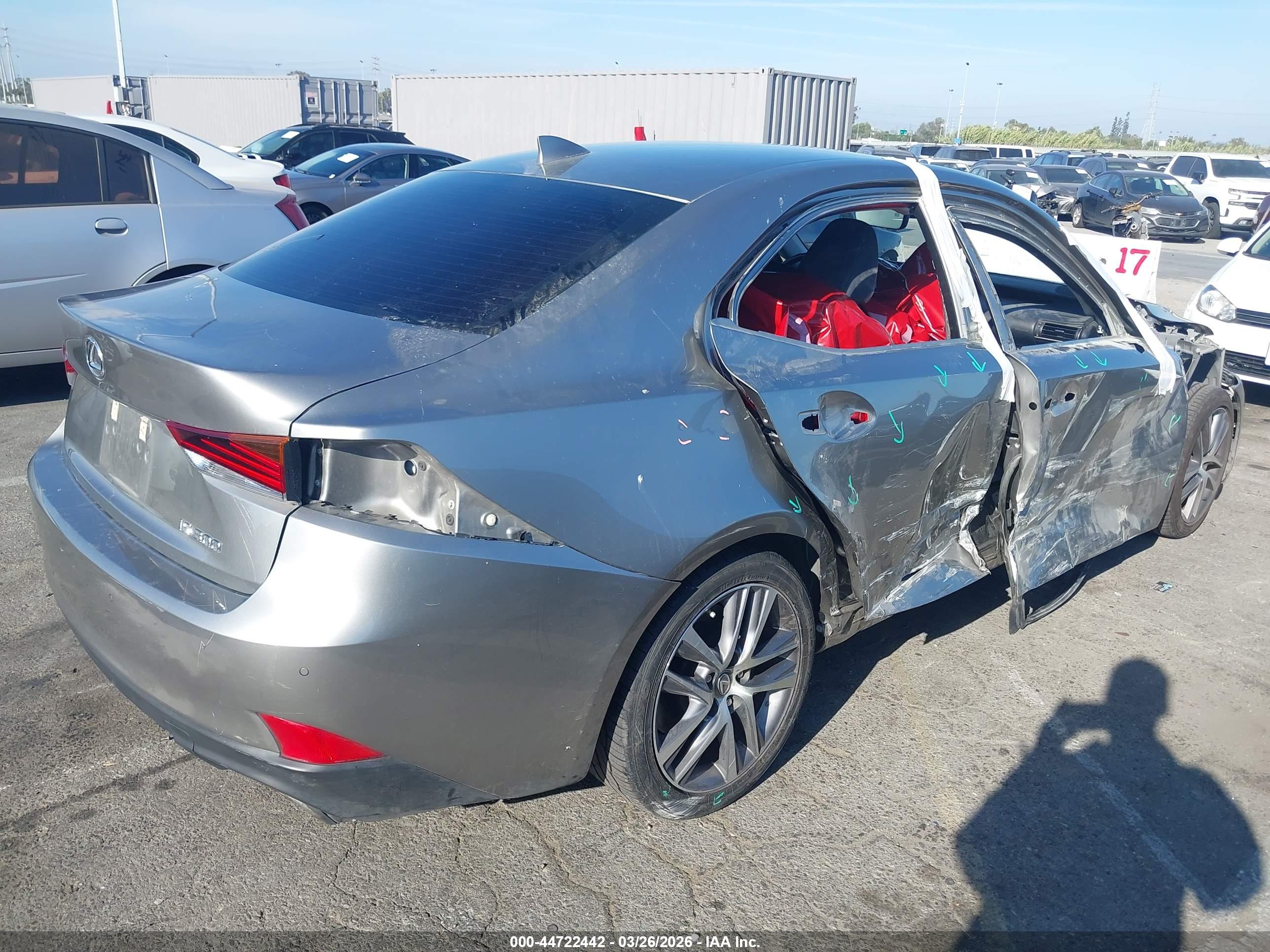 LEXUS IS image 4