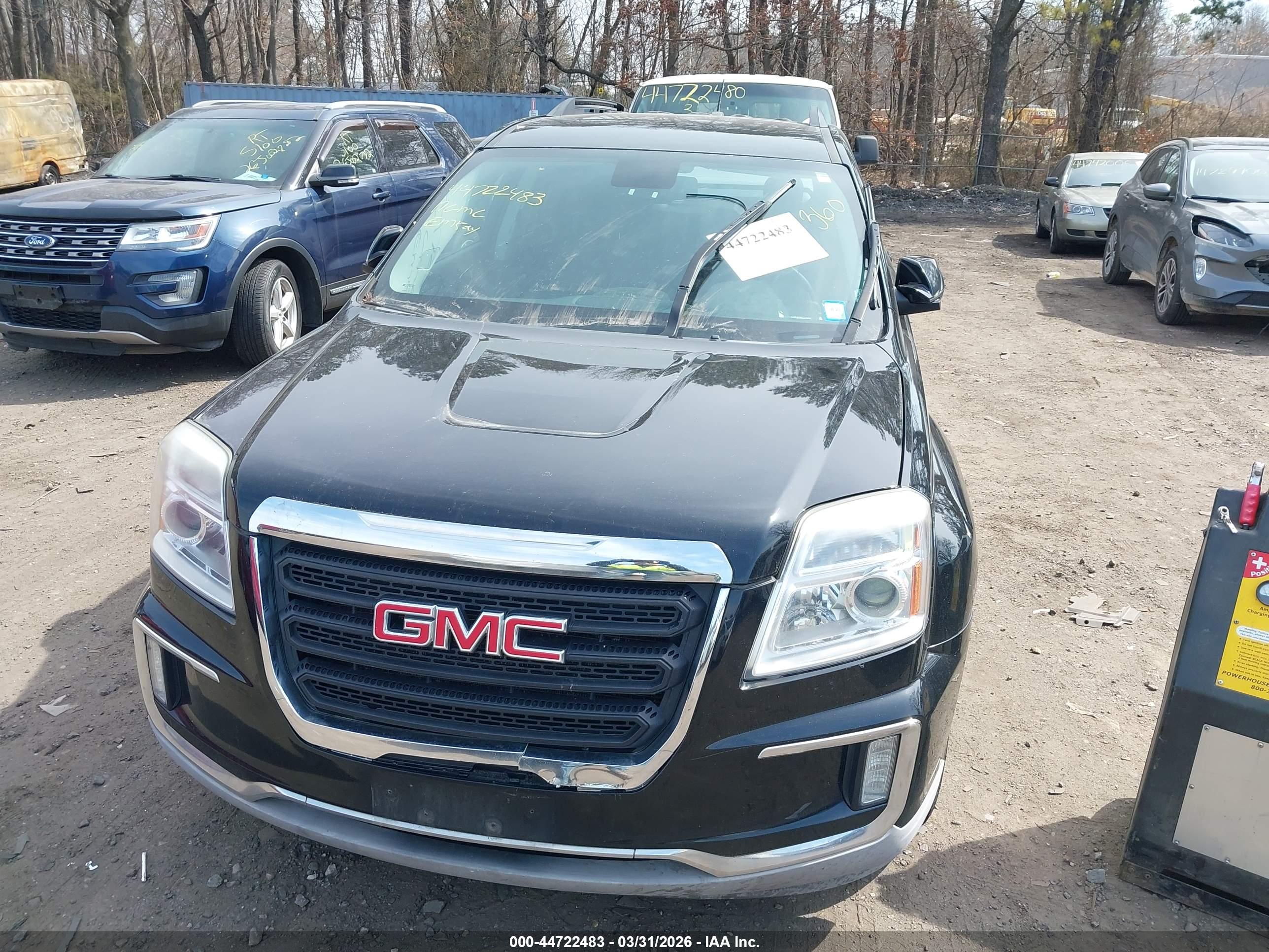GMC TERRAIN image 6