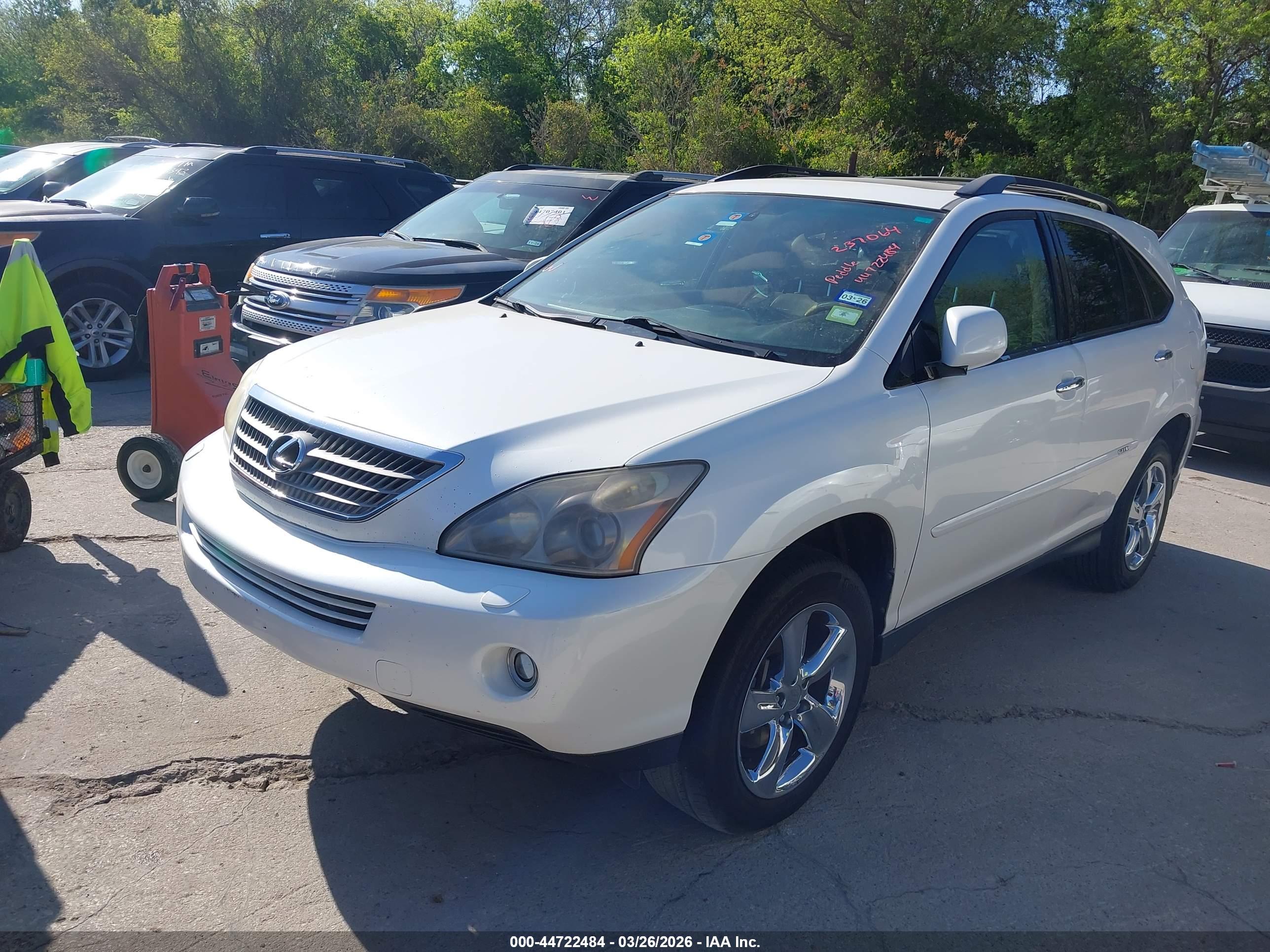 LEXUS RX image 2
