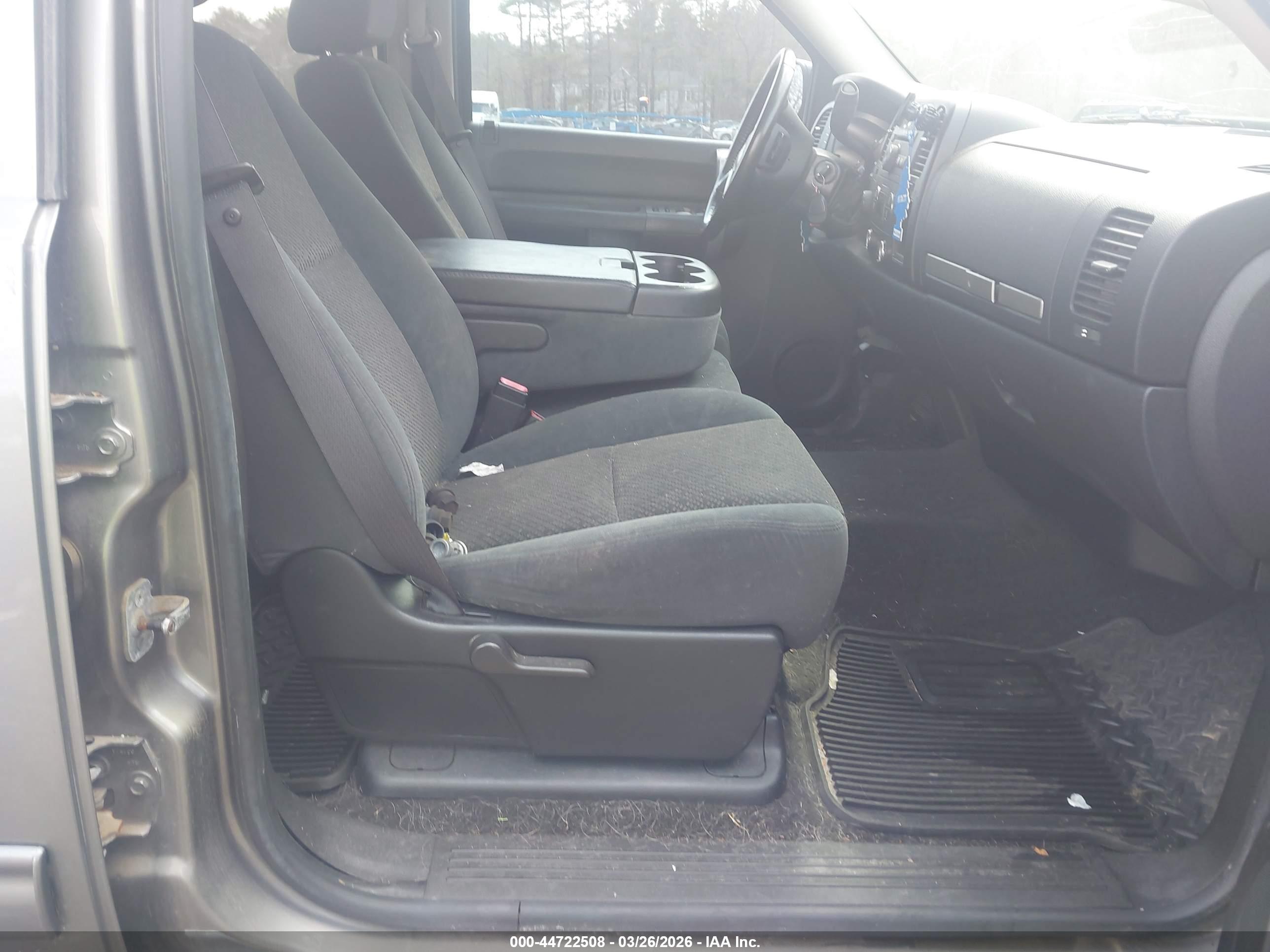 GMC SIERRA image 5