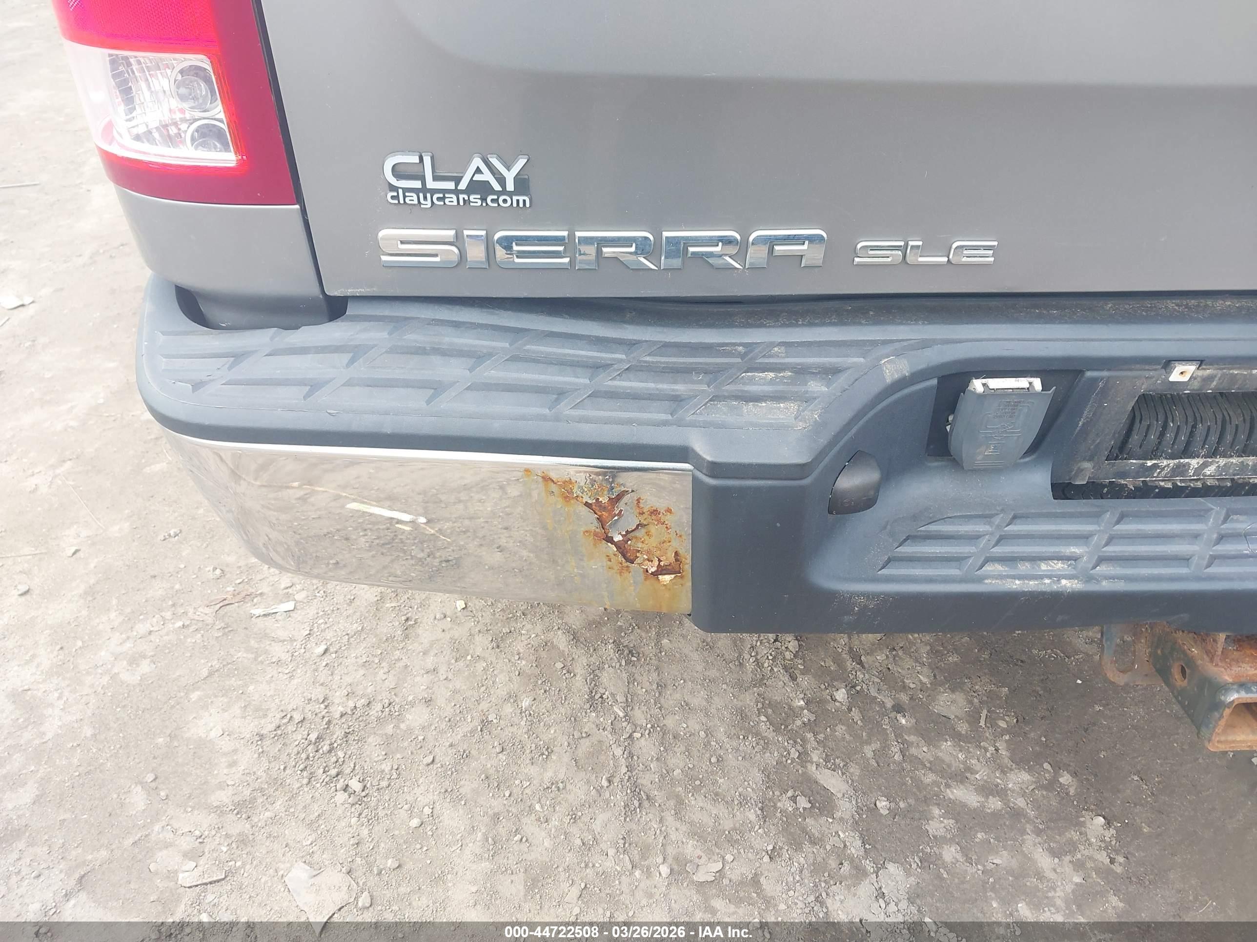 GMC SIERRA image 6